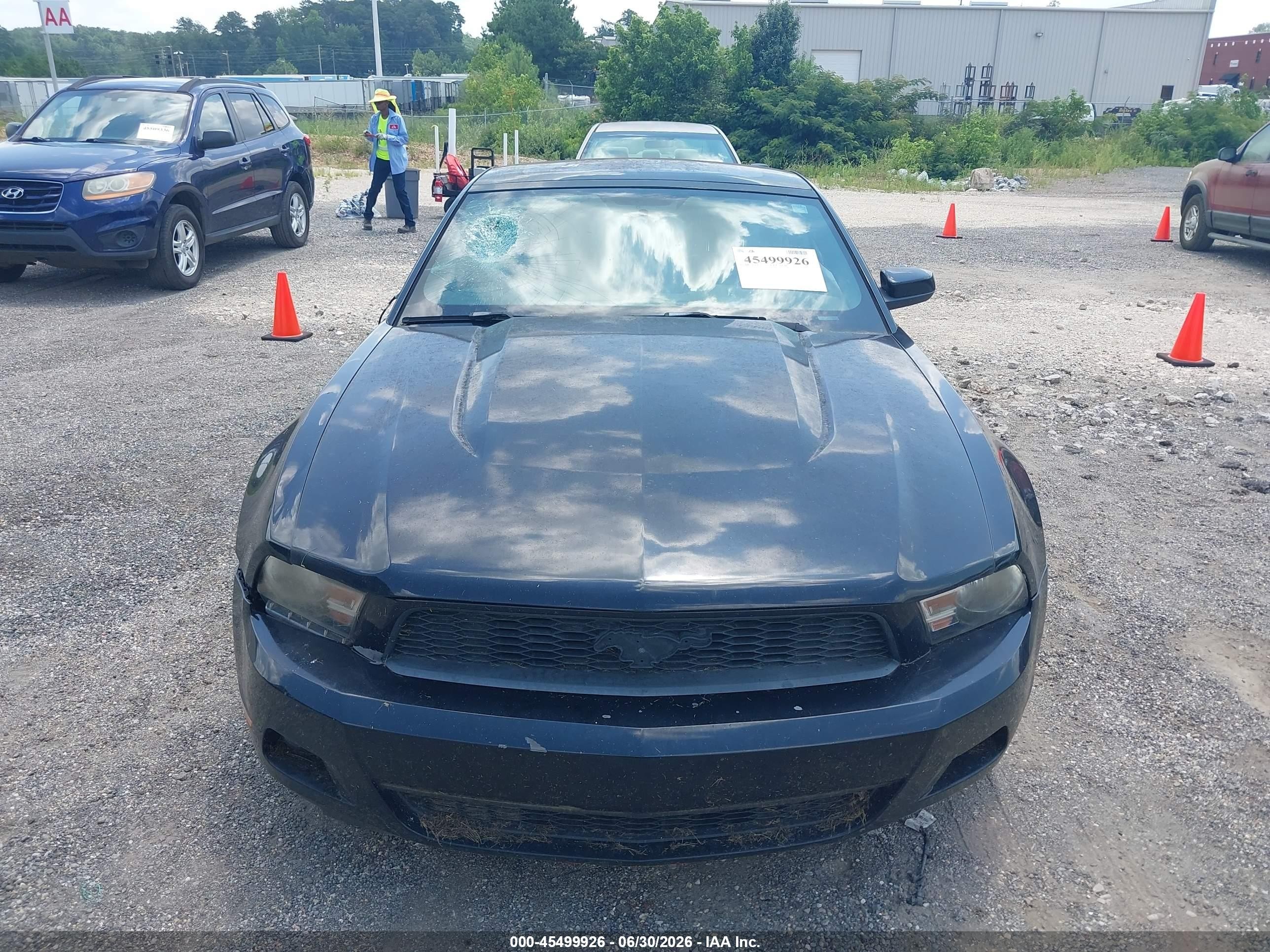 2011 Ford Mustang V6/v6 Premium Black vin: 1ZVBP8AM1B5101507