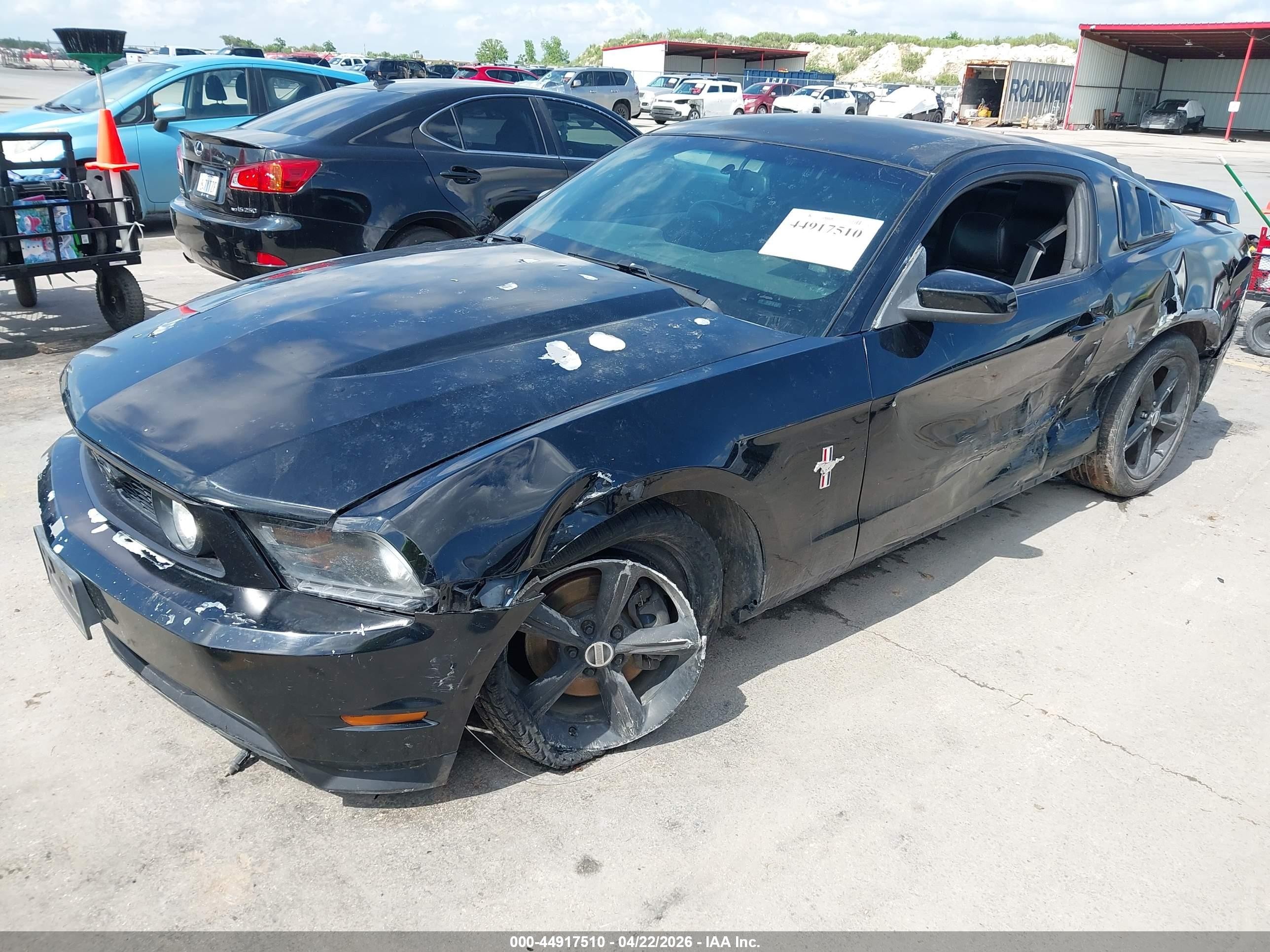 2011 Ford Mustang V6 Premium Черный vin: 1ZVBP8AM1B5103659