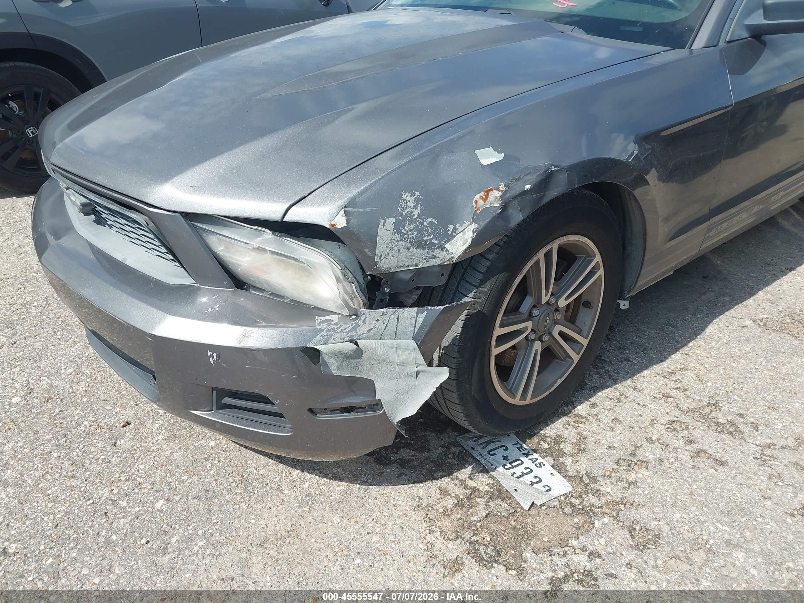2011 Ford Mustang V6/v6 Premium Gray vin: 1ZVBP8AM1B5111390