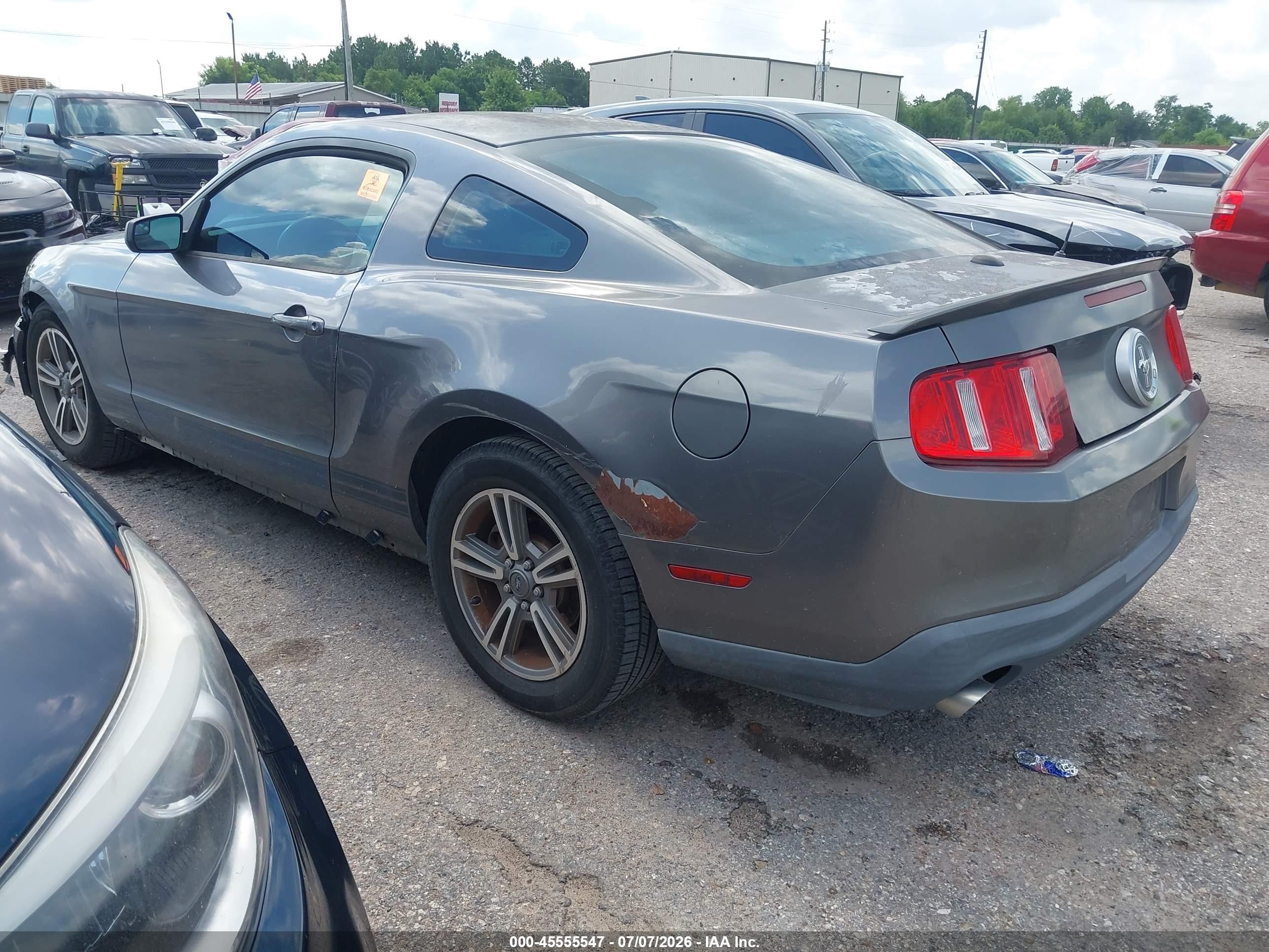 2011 Ford Mustang V6/v6 Premium Gray vin: 1ZVBP8AM1B5111390