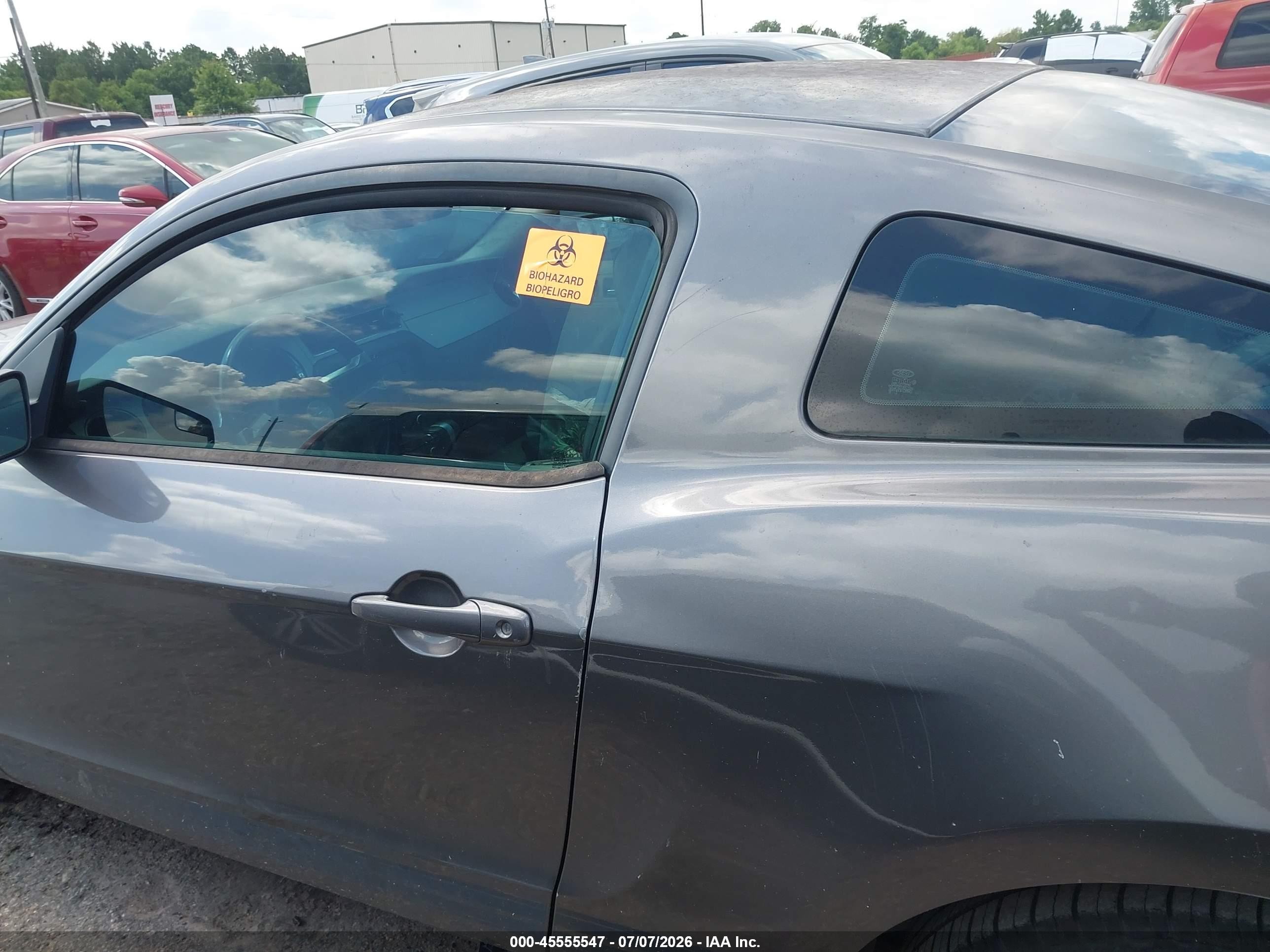2011 Ford Mustang V6/v6 Premium Gray vin: 1ZVBP8AM1B5111390
