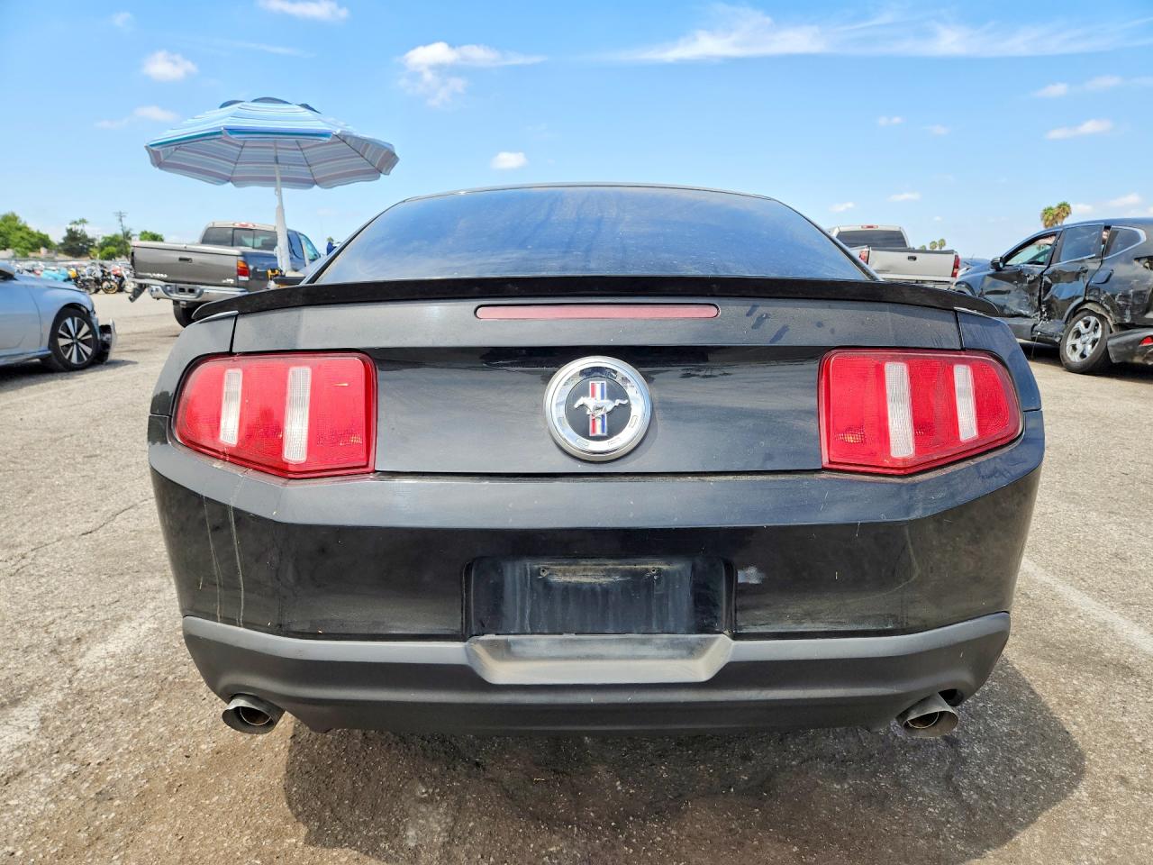 2011 Ford Mustang Black vin: 1ZVBP8AM1B5125998