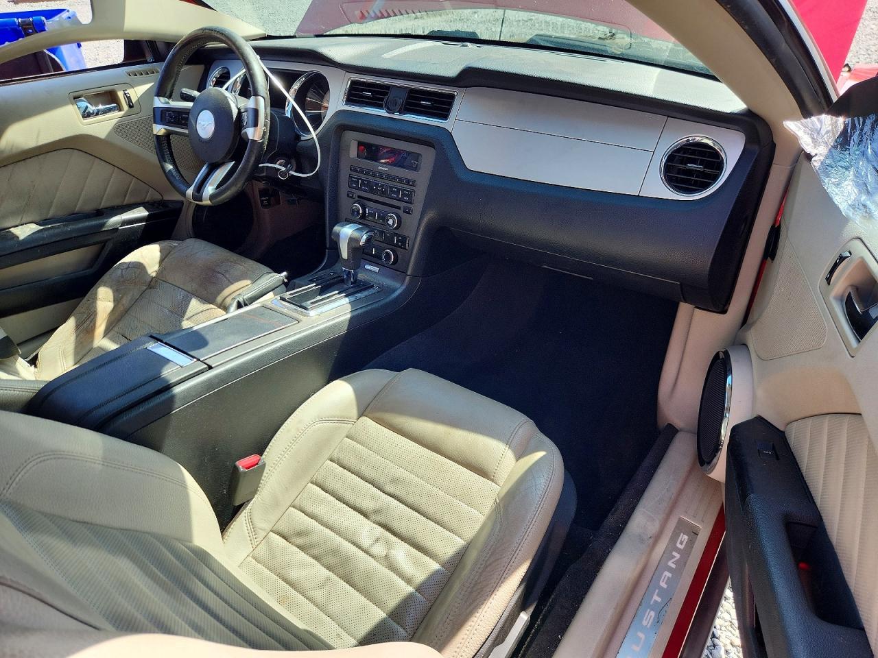 2011 Ford Mustang Красный vin: 1ZVBP8AM1B5133048