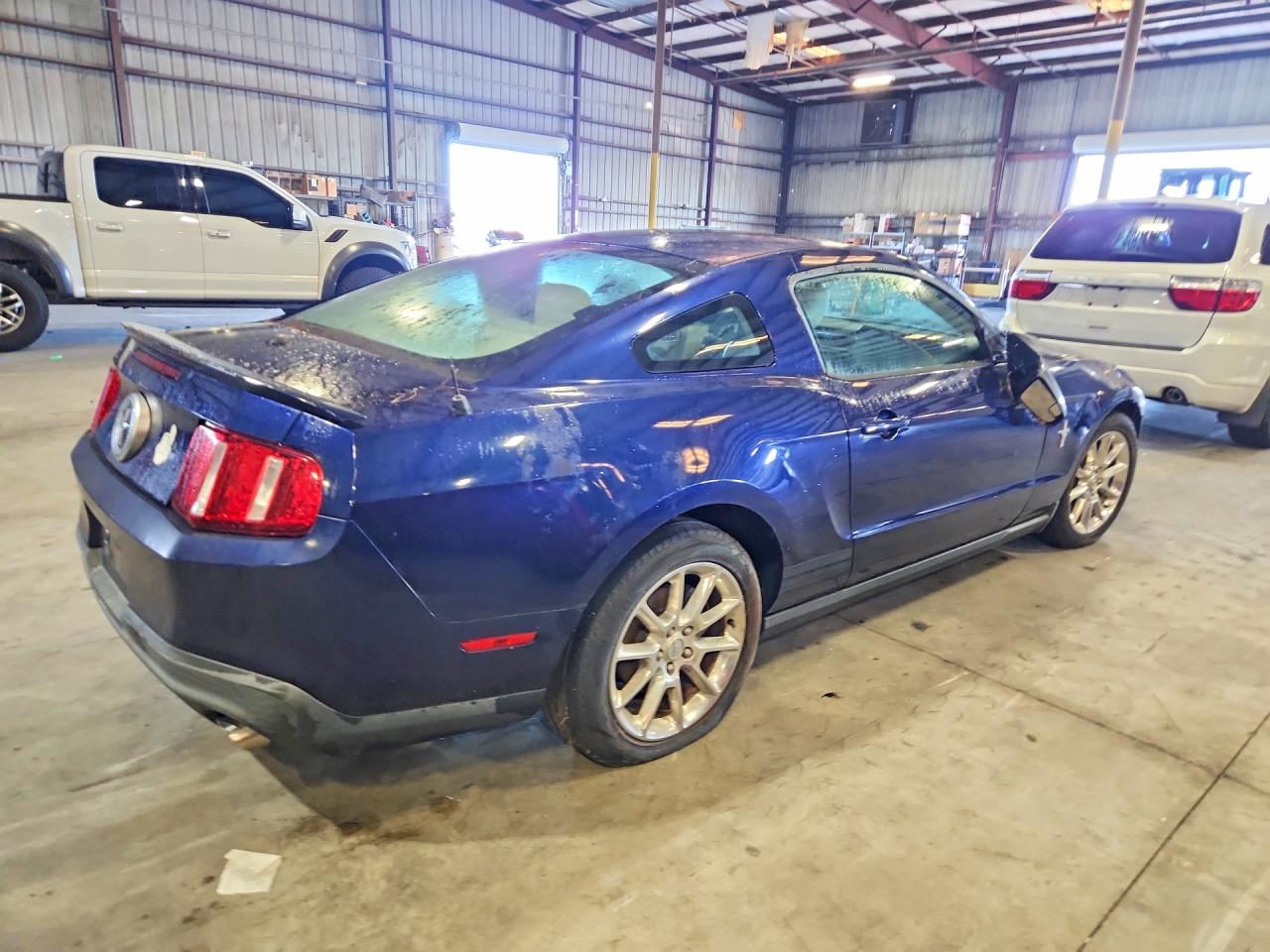 2011 Ford Mustang Синий vin: 1ZVBP8AM1B5149248