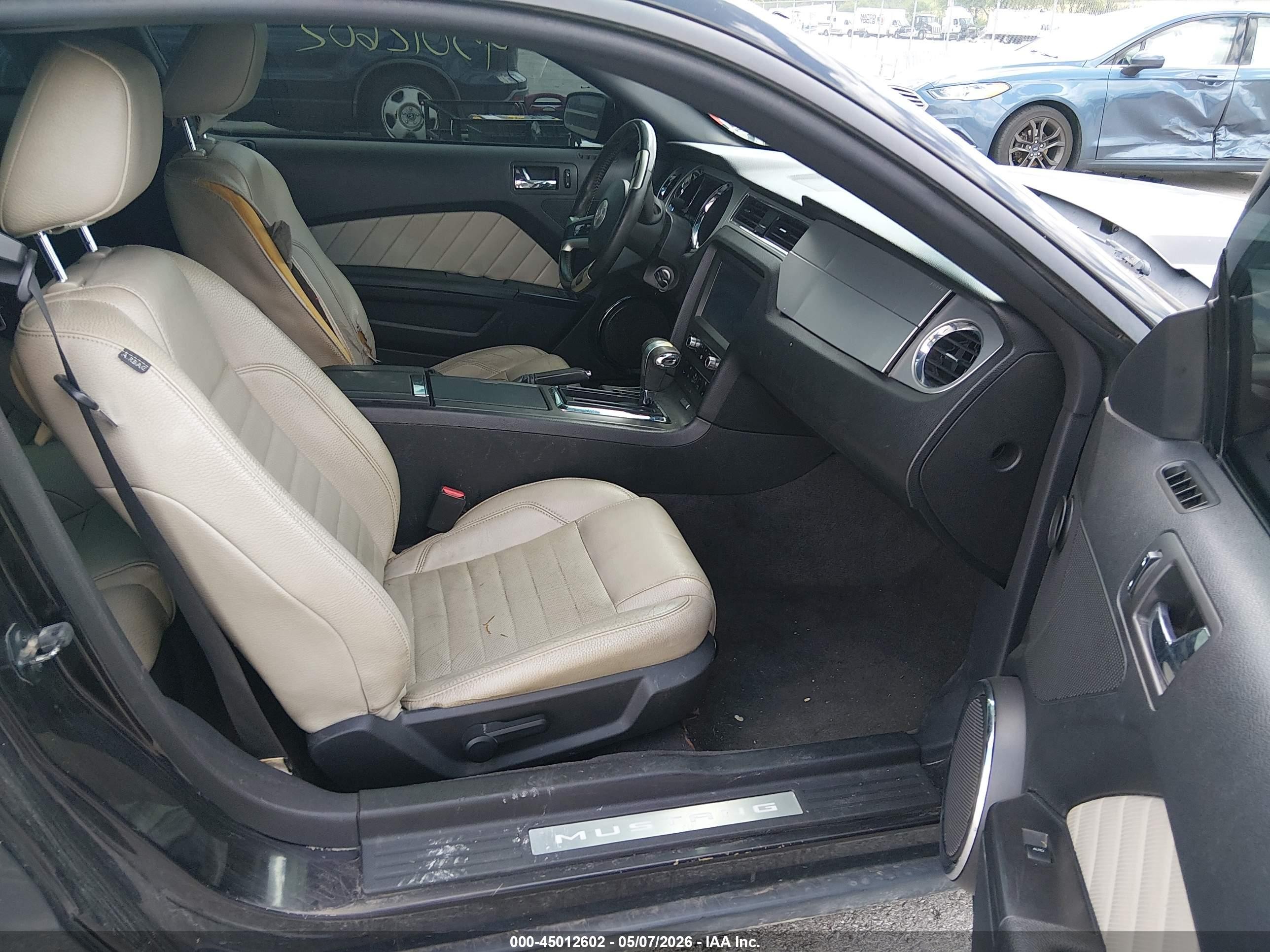 2012 Ford Mustang V6 Premium Black vin: 1ZVBP8AM1C5207232