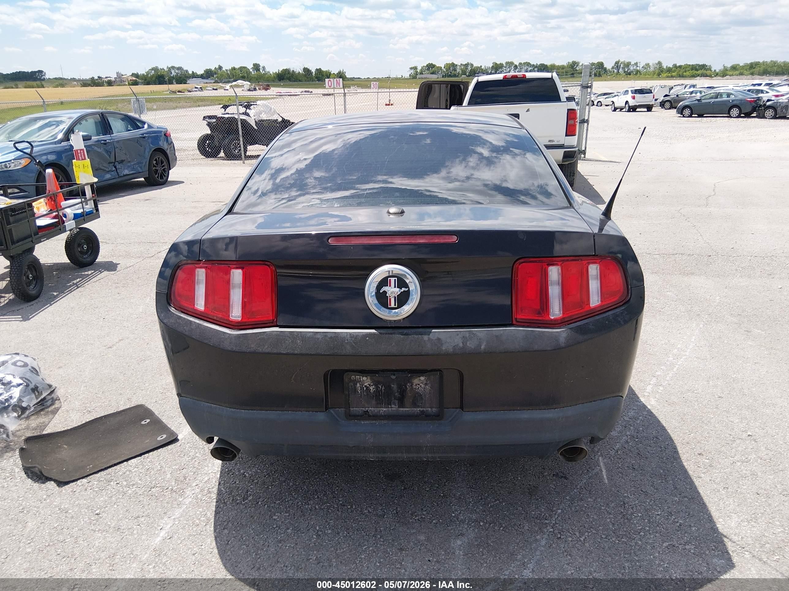 2012 Ford Mustang V6 Premium Black vin: 1ZVBP8AM1C5207232