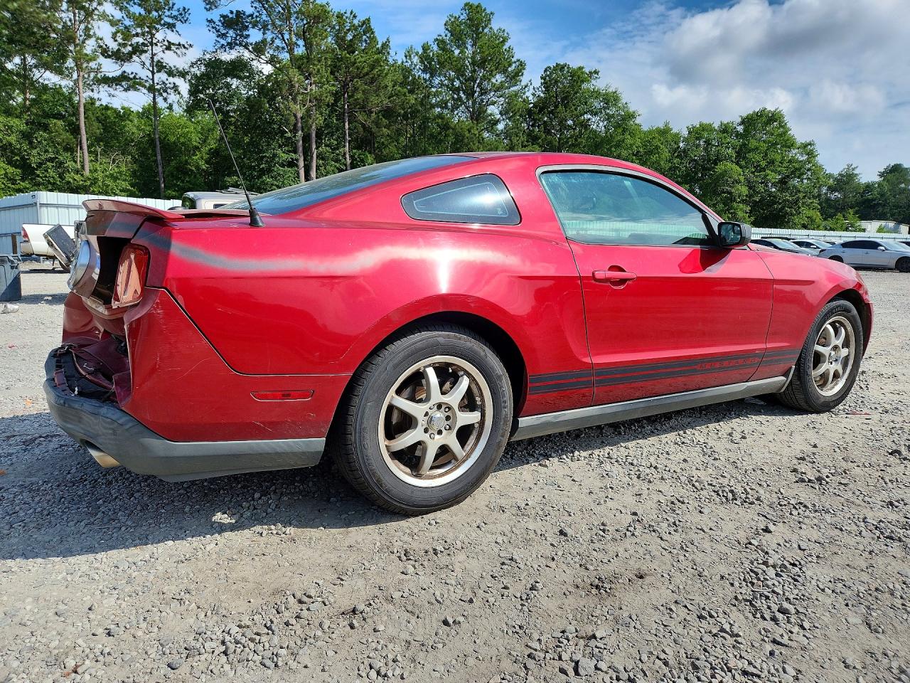 2012 Ford Mustang Base Red vin: 1ZVBP8AM1C5207716