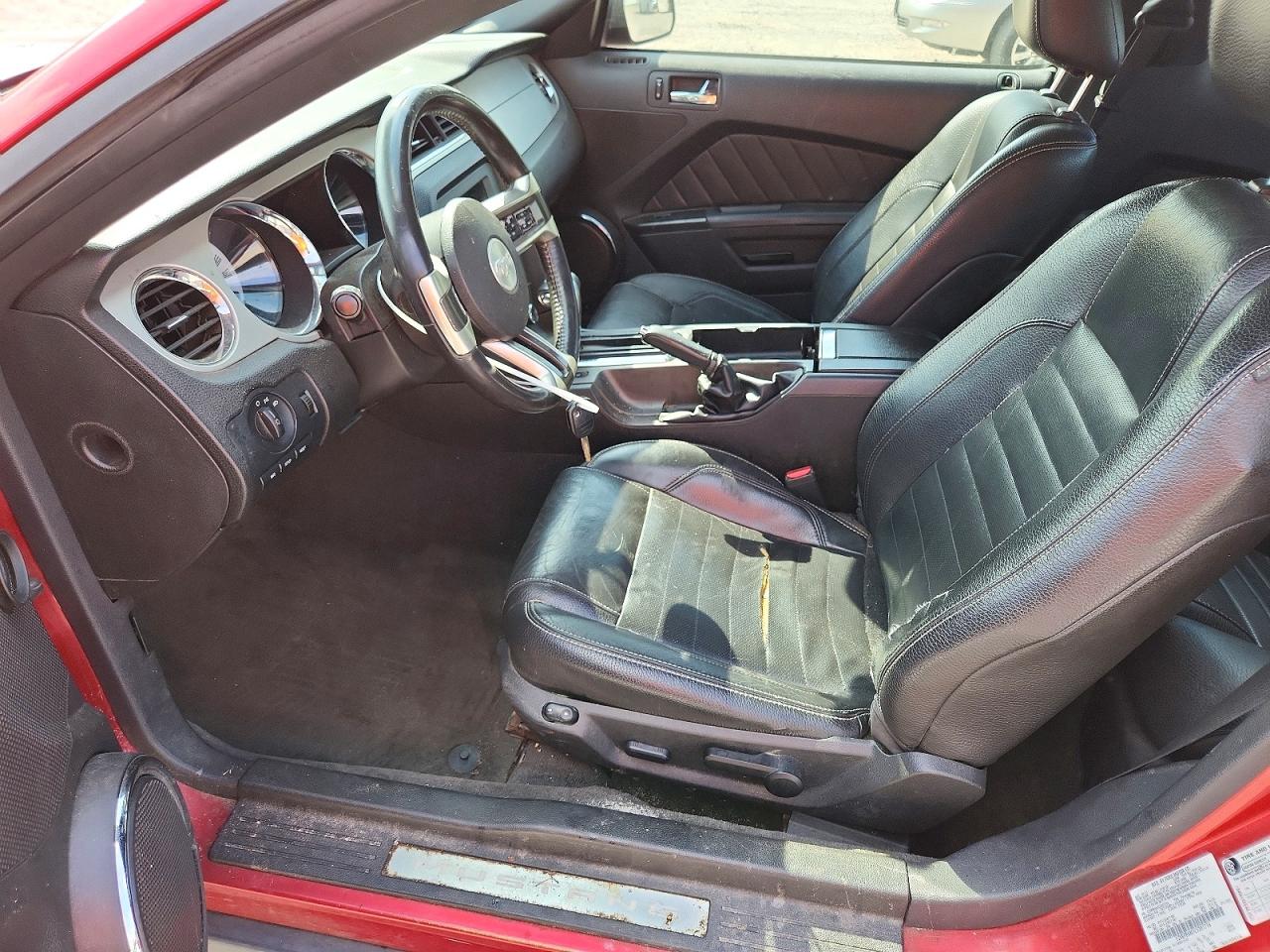 2012 Ford Mustang Base Red vin: 1ZVBP8AM1C5207716