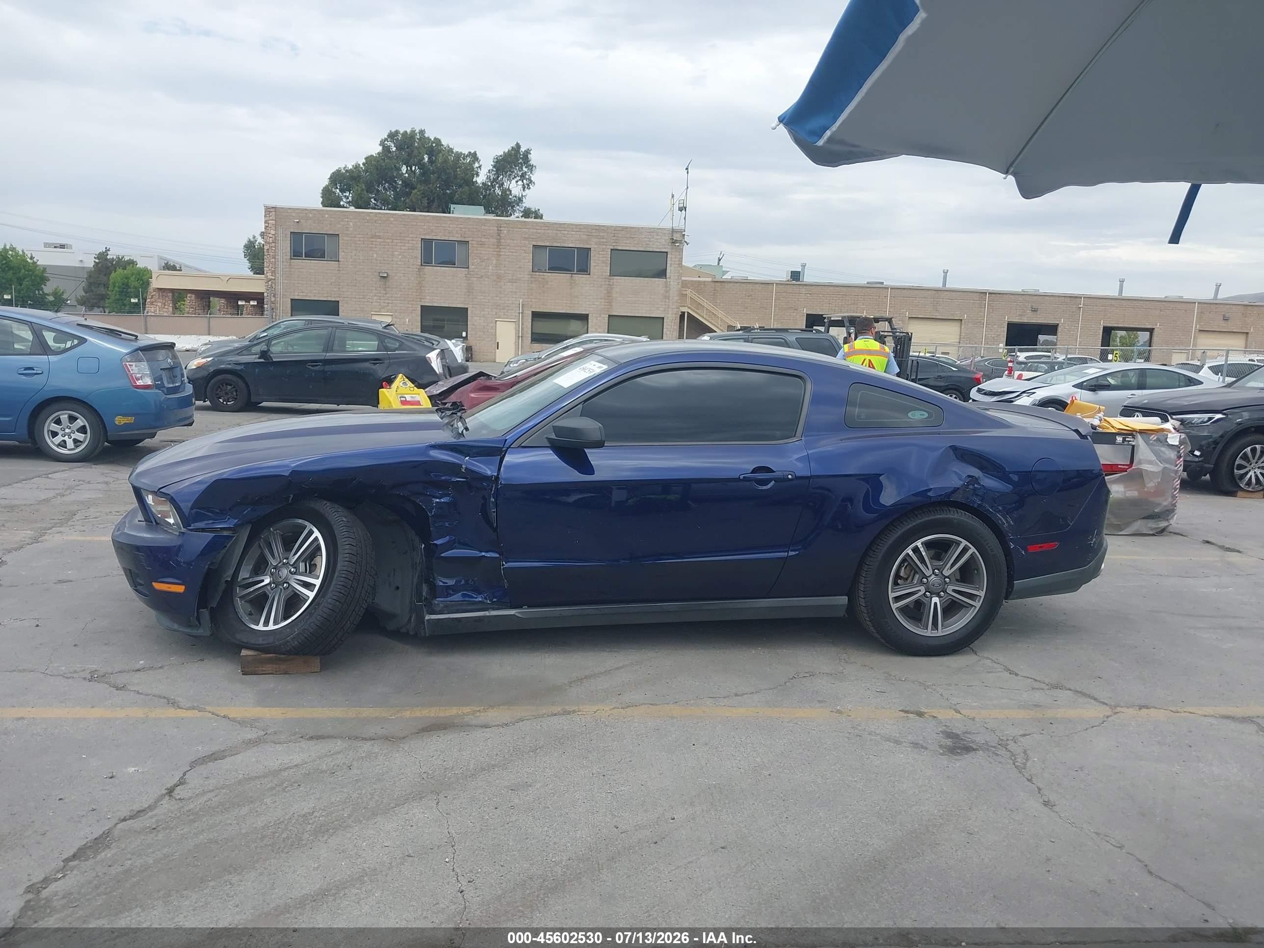 2012 Ford Mustang V6 Premium Blue vin: 1ZVBP8AM1C5210339