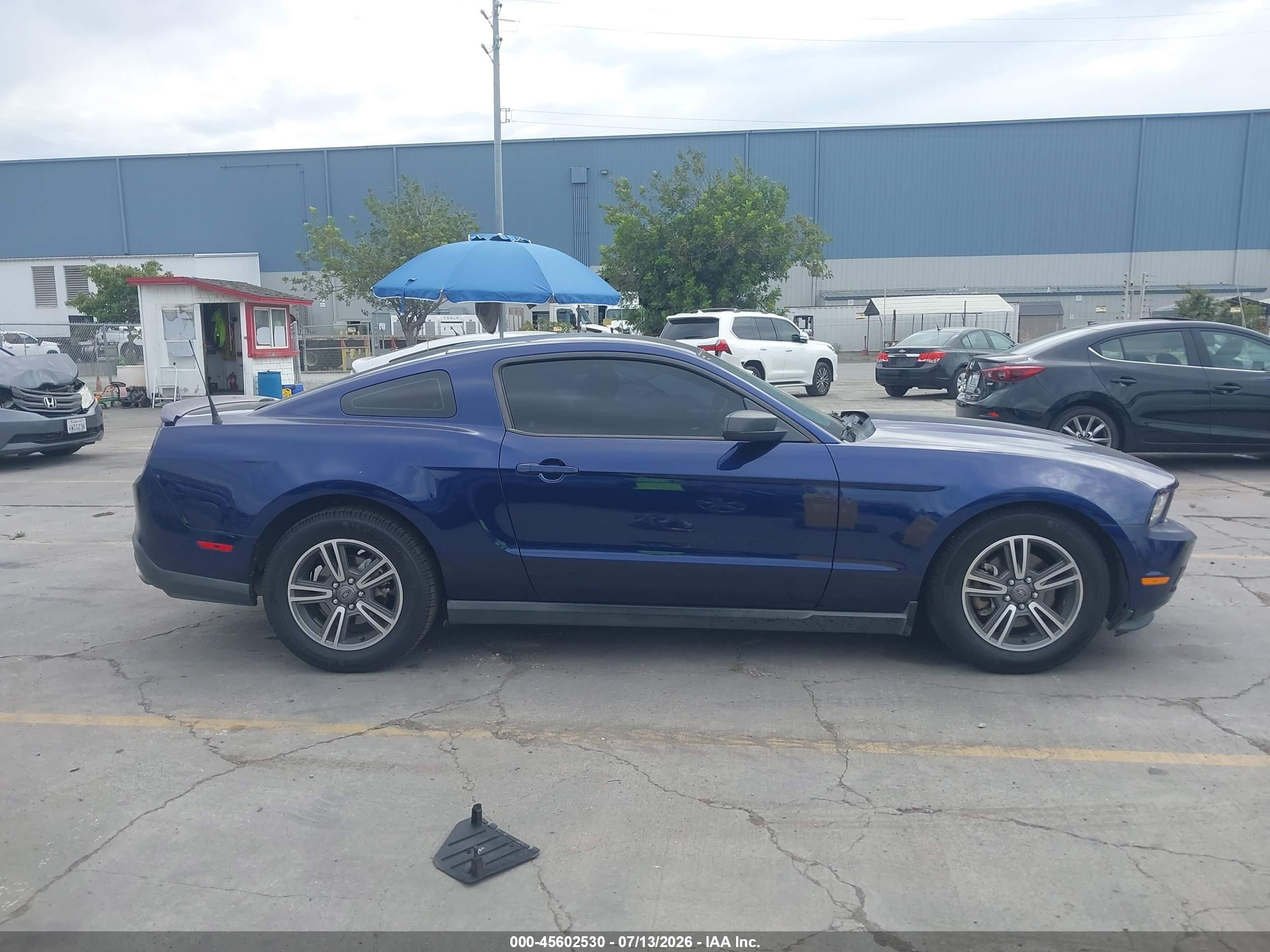 2012 Ford Mustang V6 Premium Blue vin: 1ZVBP8AM1C5210339