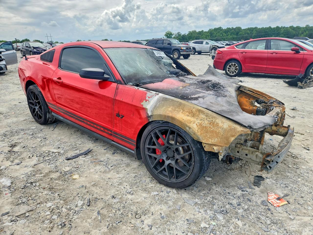 2012 Ford Mustang Red vin: 1ZVBP8AM1C5242451