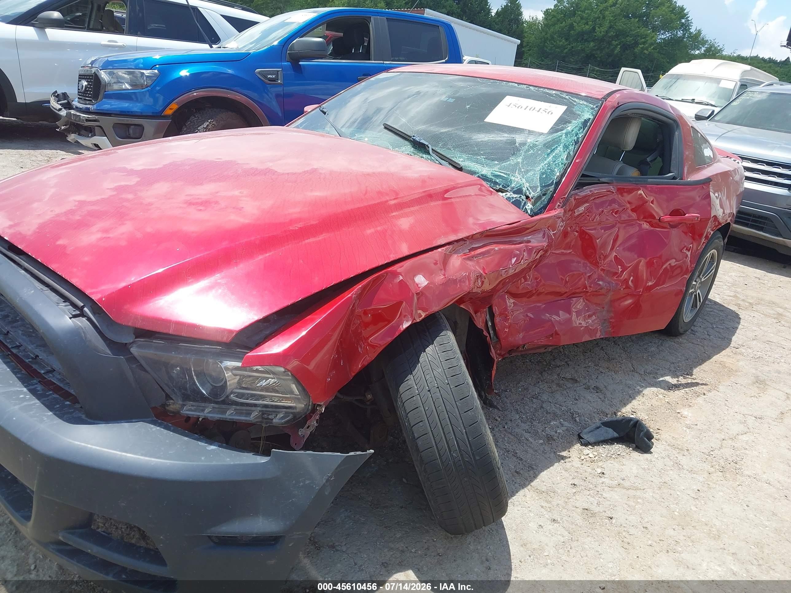 2013 Ford Mustang V6 Premium Red vin: 1ZVBP8AM1D5204316