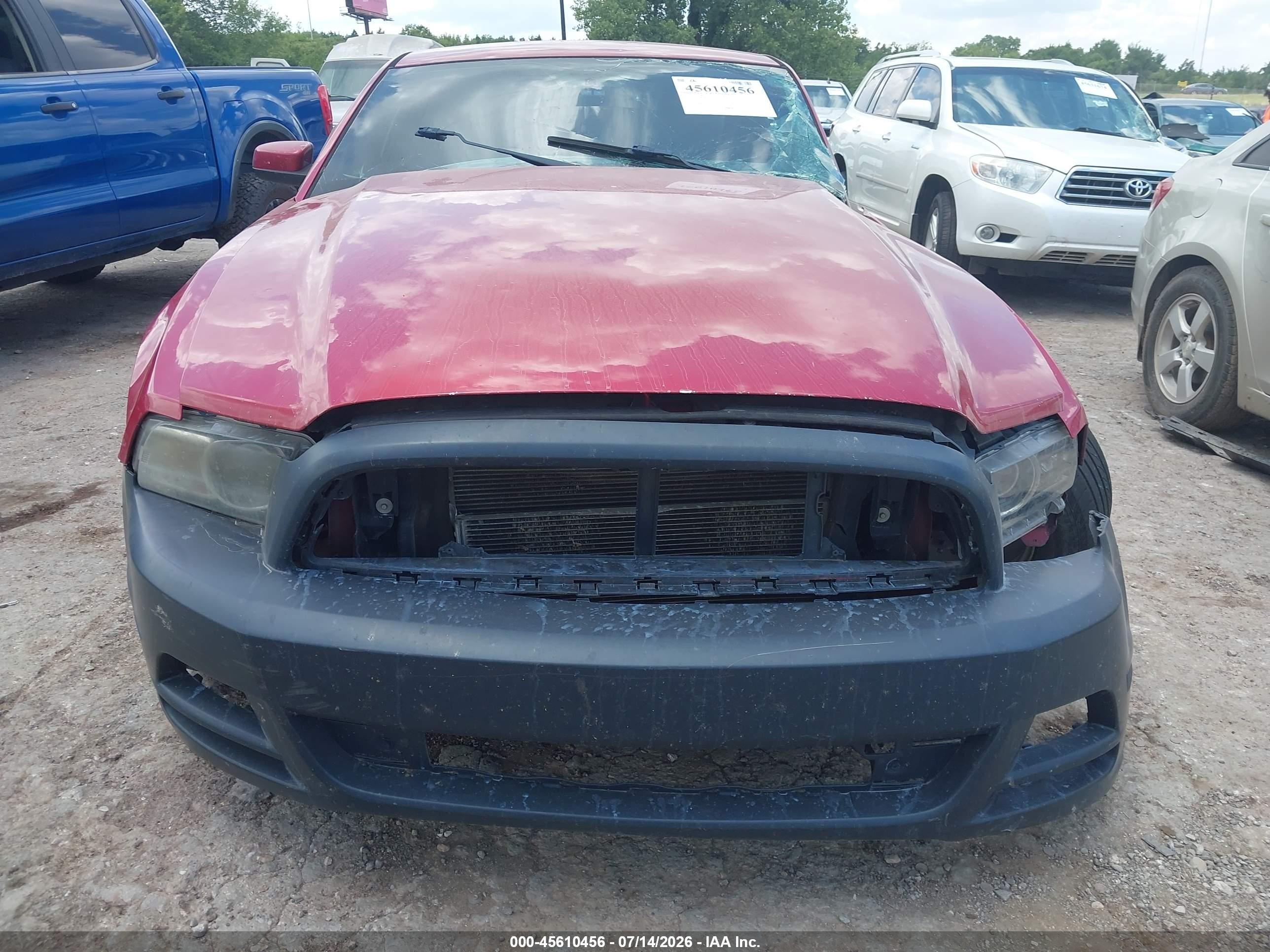 2013 Ford Mustang V6 Premium Red vin: 1ZVBP8AM1D5204316