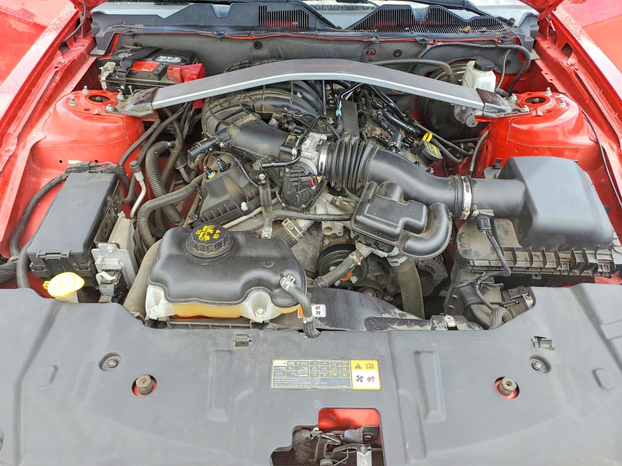 2013 Ford Mustang Красный vin: 1ZVBP8AM1D5227739