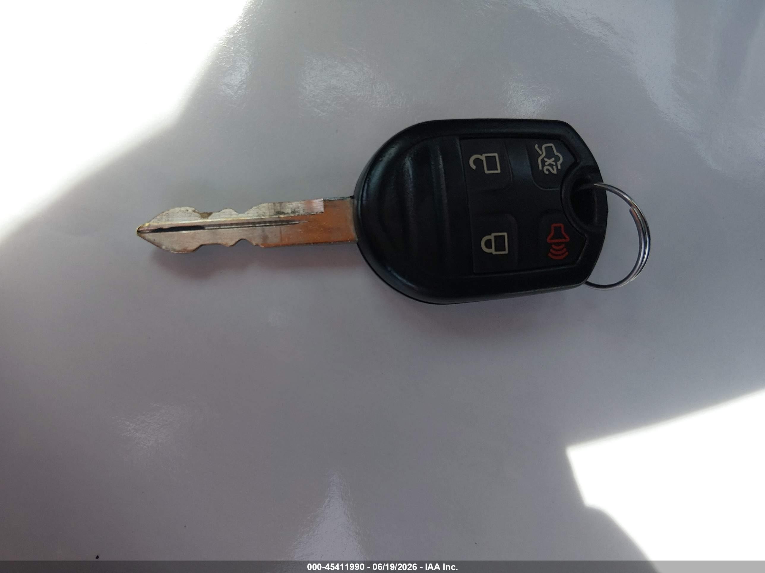 2013 Ford Mustang V6 Premium Красный vin: 1ZVBP8AM1D5259347