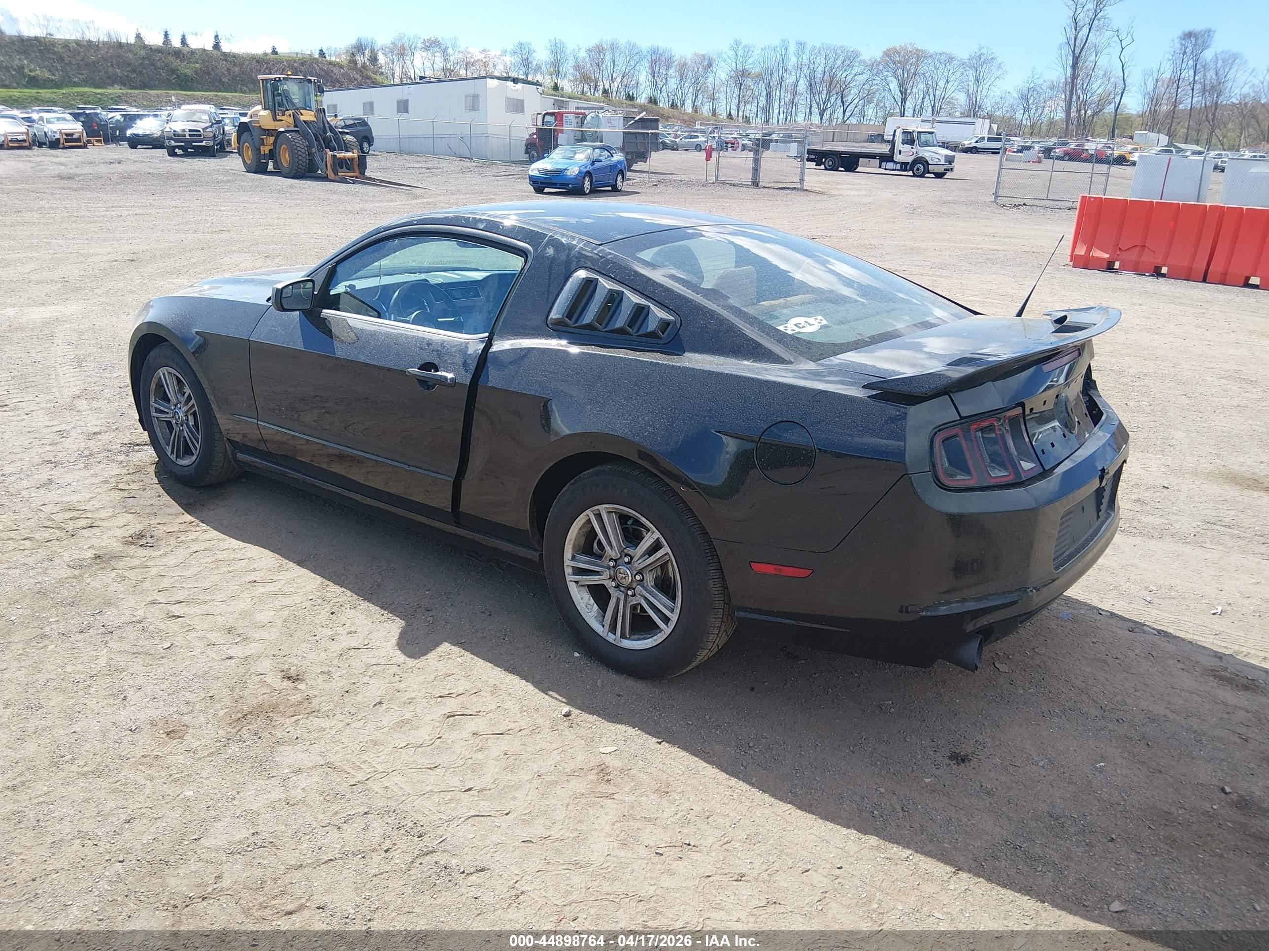 2013 Ford Mustang V6 Black vin: 1ZVBP8AM1D5280750