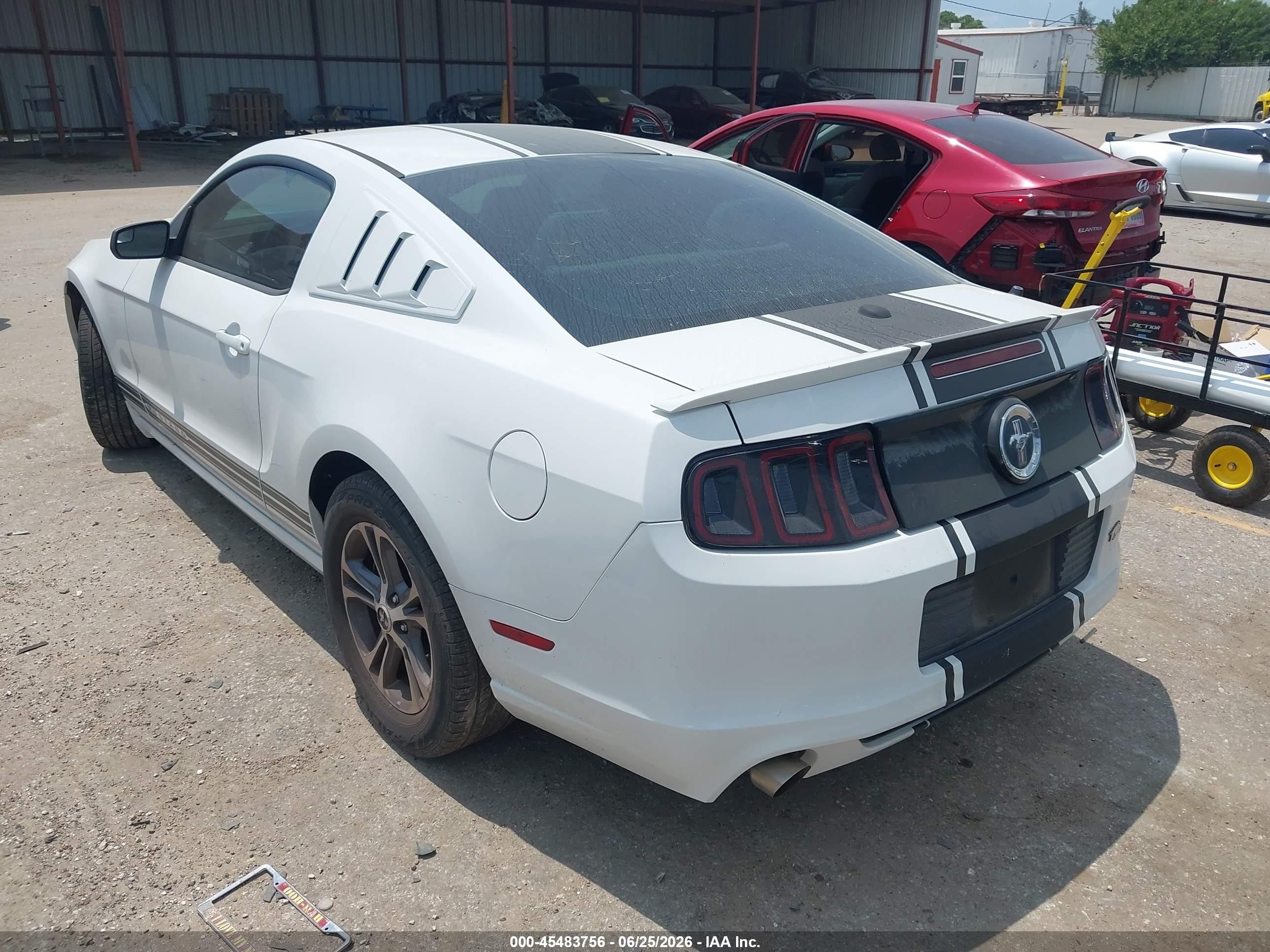 2014 Ford Mustang V6 Premium White vin: 1ZVBP8AM1E5206214