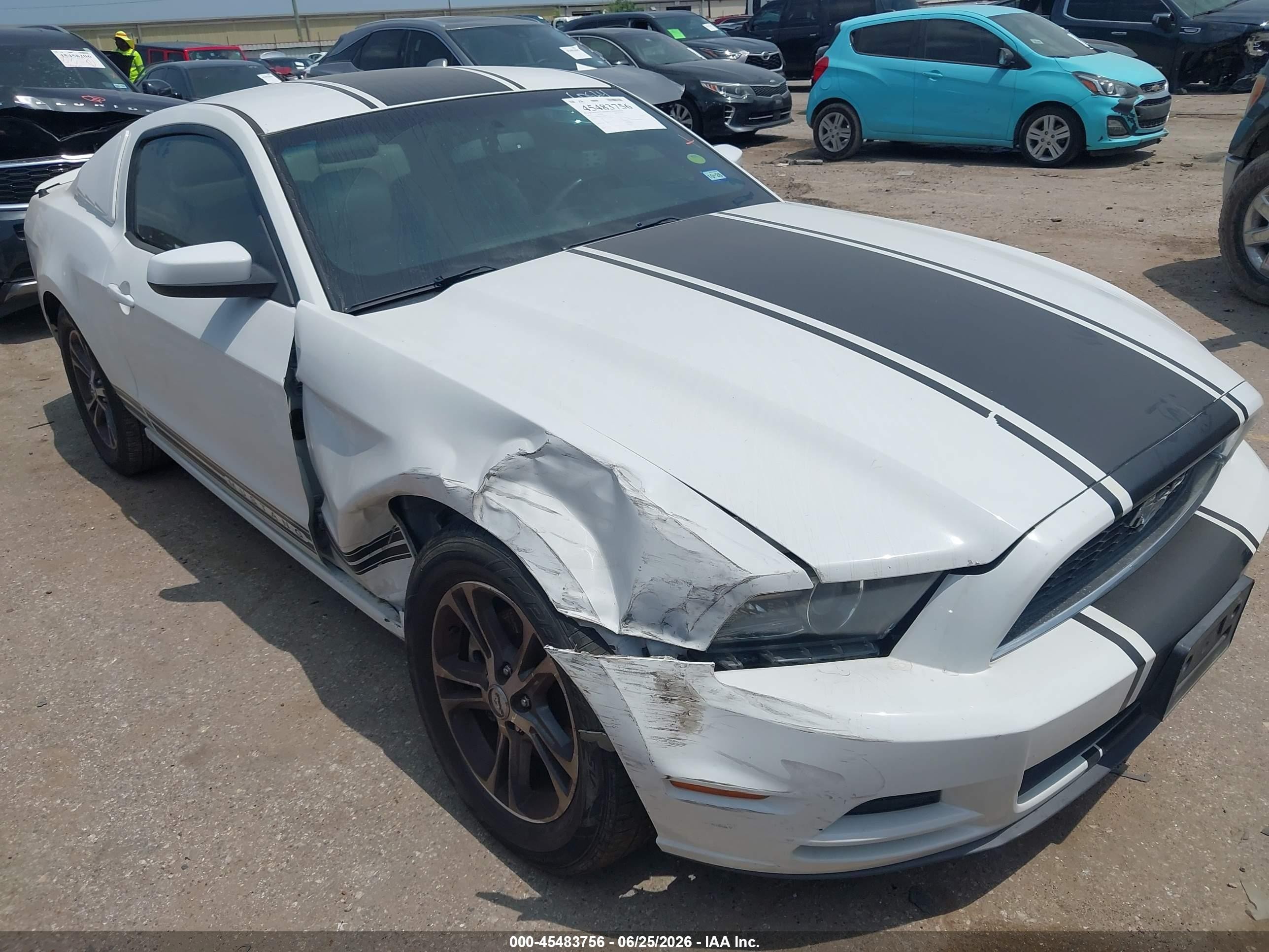 2014 Ford Mustang V6 Premium White vin: 1ZVBP8AM1E5206214