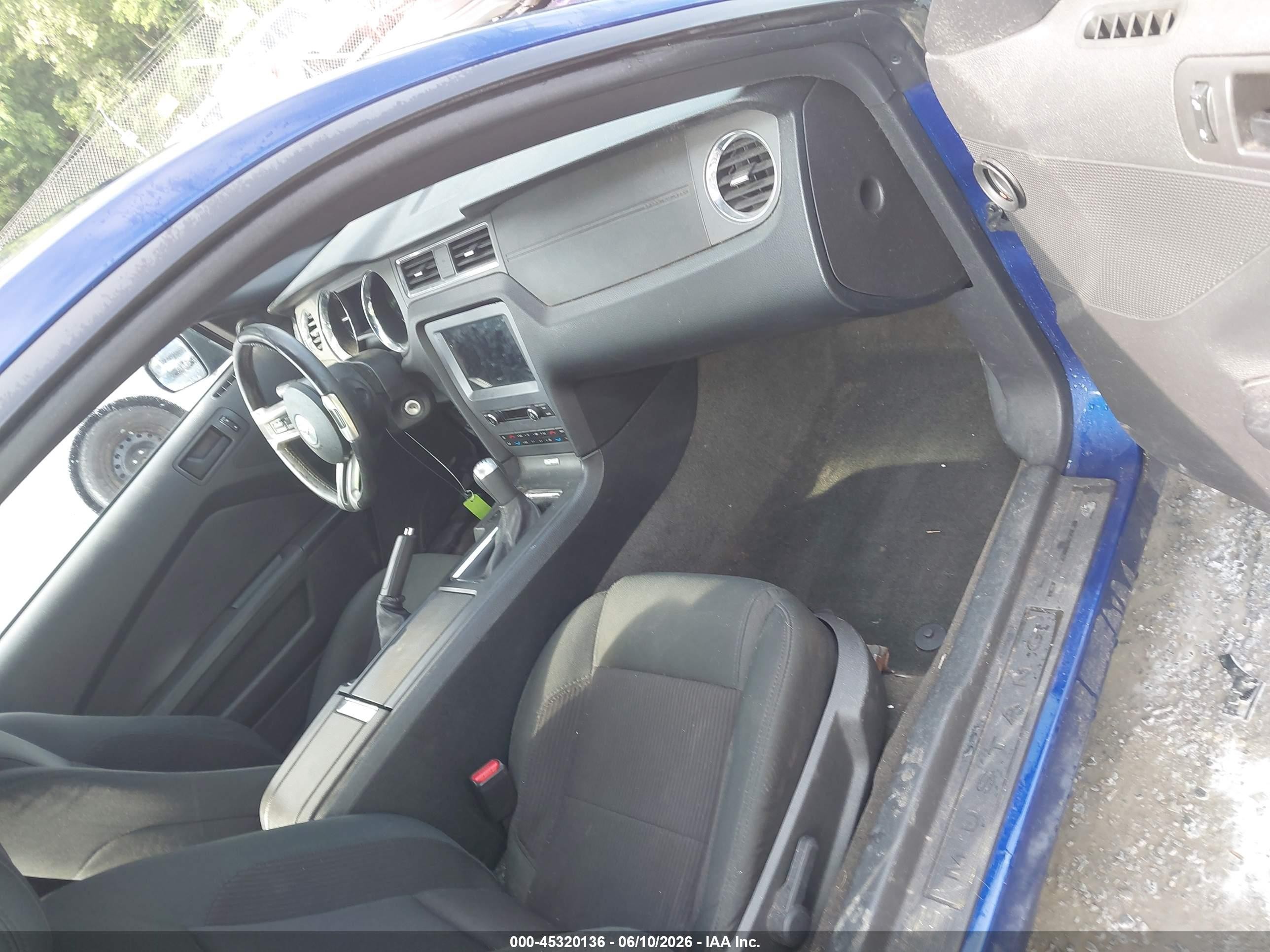 2014 Ford Mustang V6 Blue vin: 1ZVBP8AM1E5244607