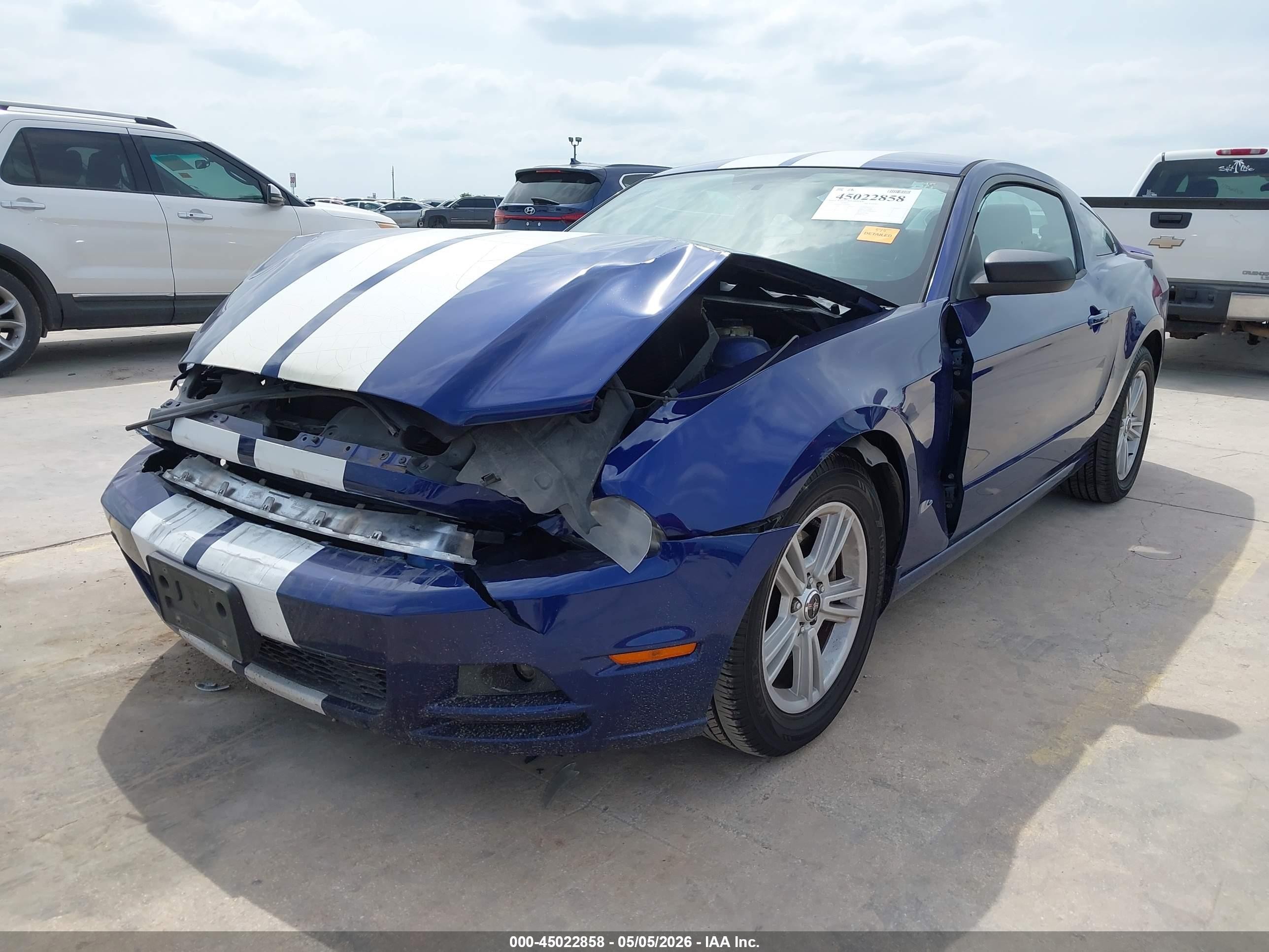 2014 Ford Mustang V6 Blue vin: 1ZVBP8AM1E5250584