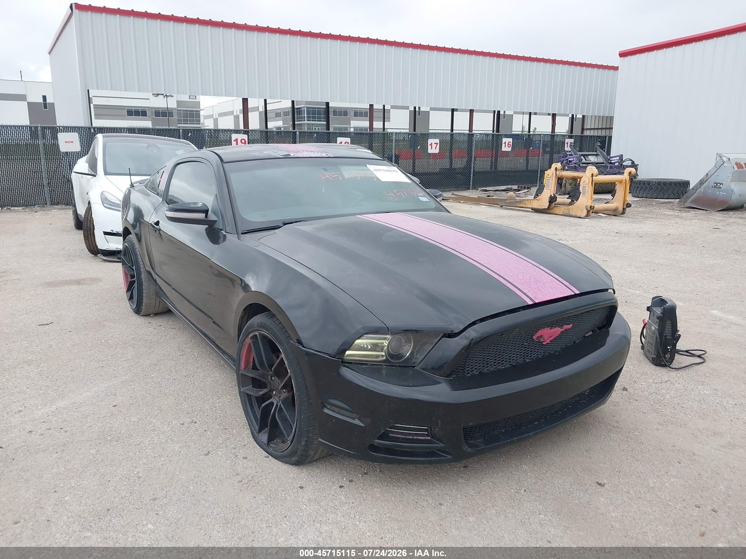 2014 Ford Mustang V6 Black vin: 1ZVBP8AM1E5261424