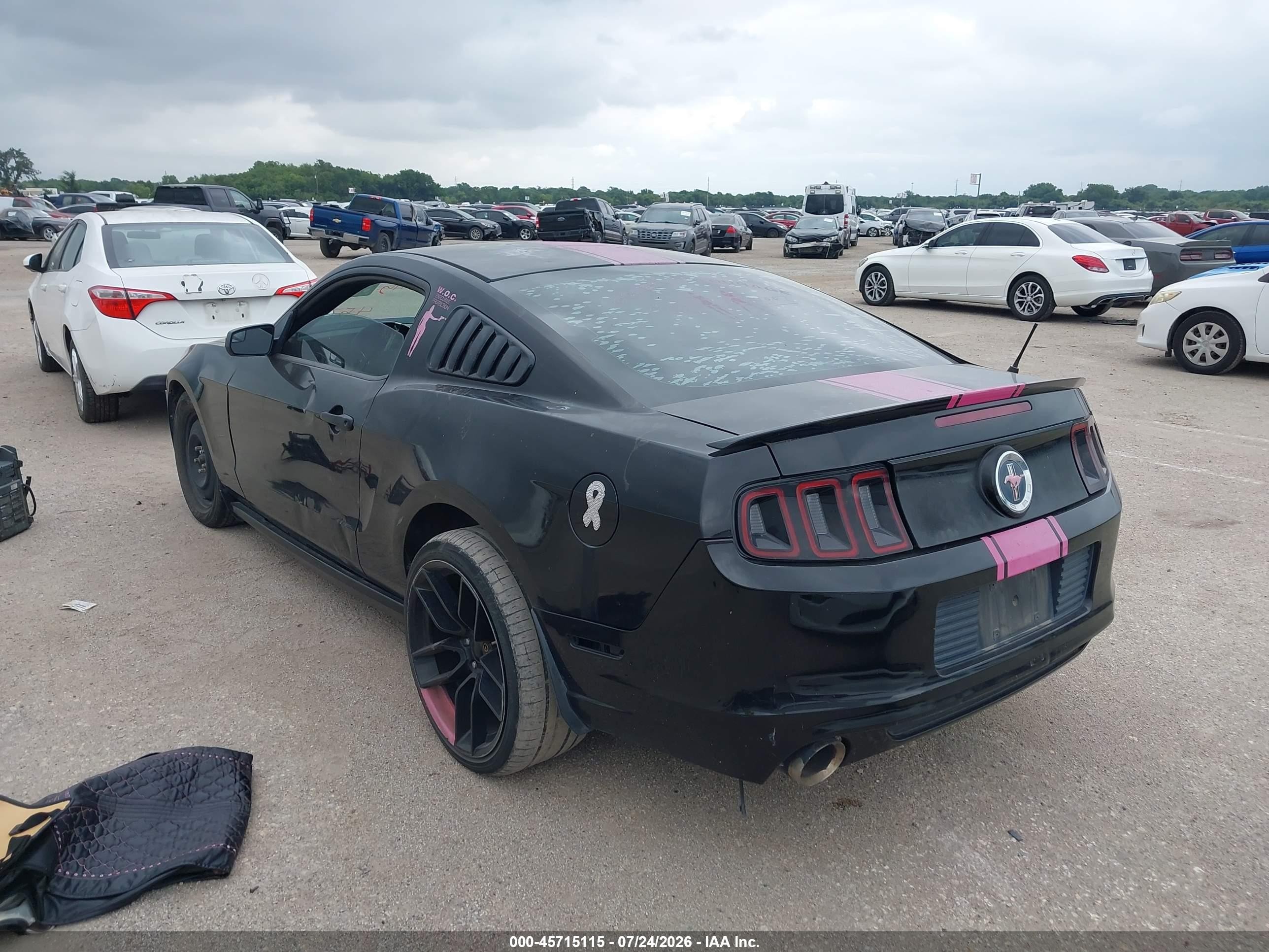 2014 Ford Mustang V6 Black vin: 1ZVBP8AM1E5261424