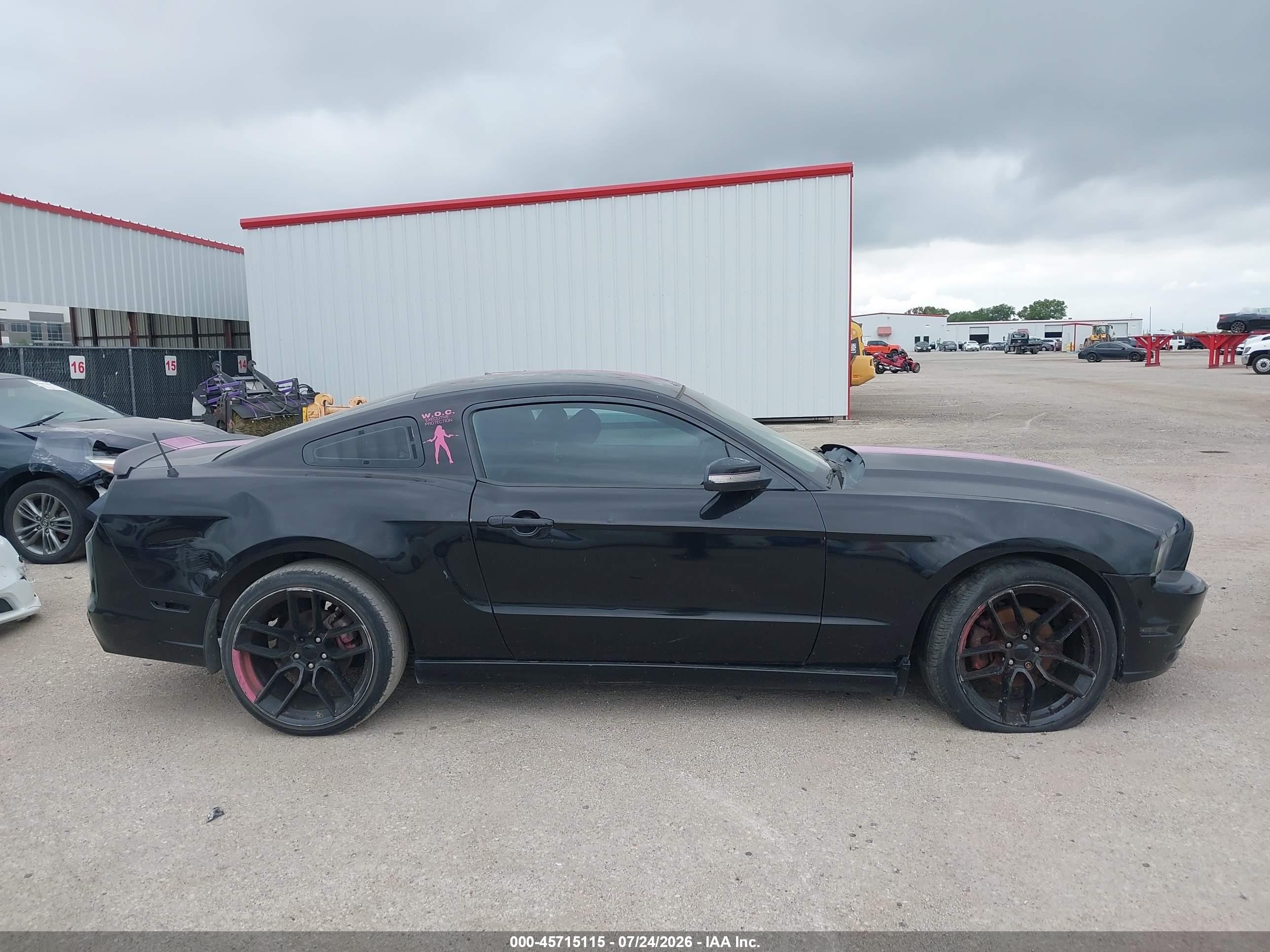 2014 Ford Mustang V6 Black vin: 1ZVBP8AM1E5261424