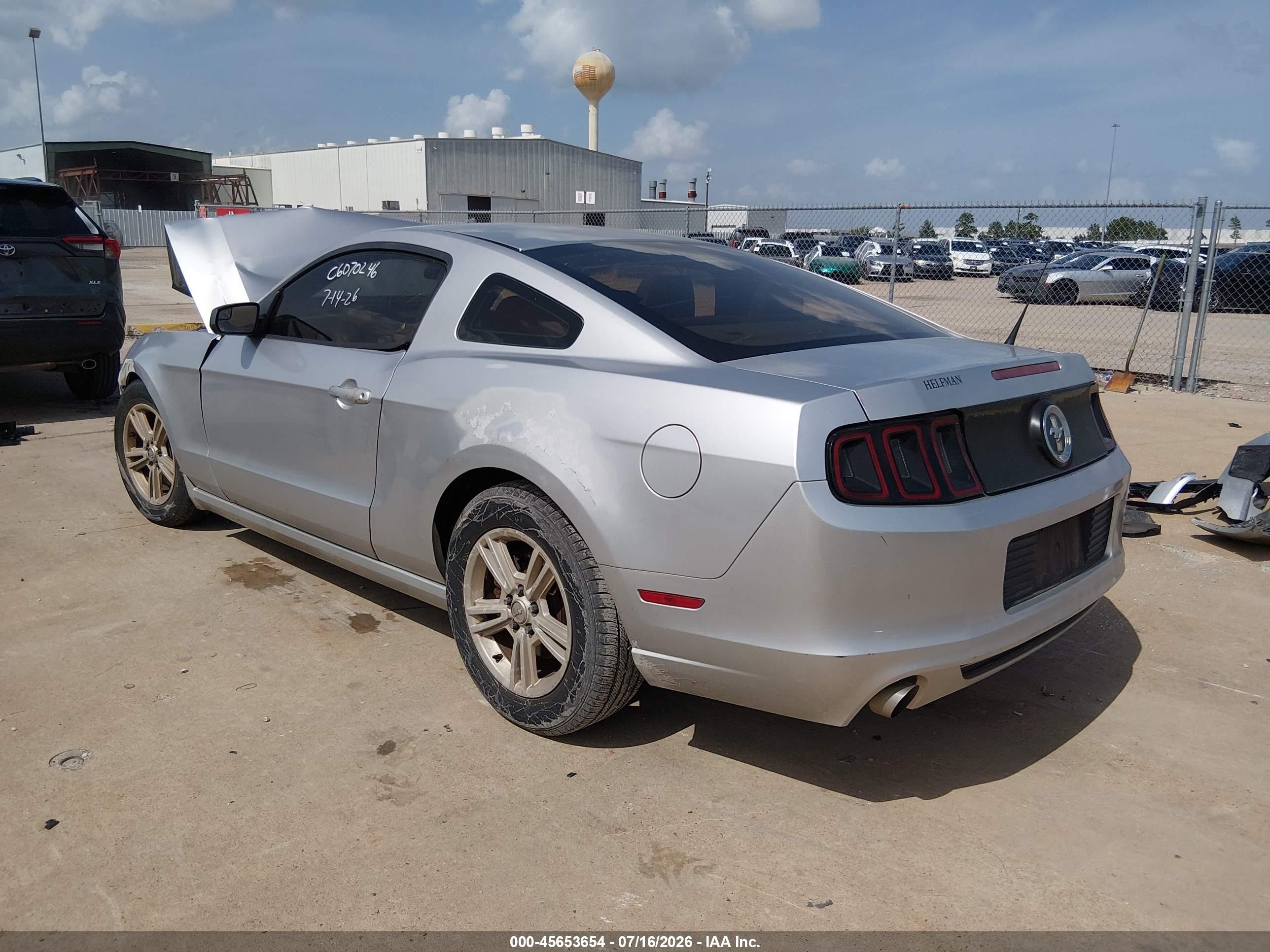 2014 Ford Mustang V6 Silver vin: 1ZVBP8AM1E5277848