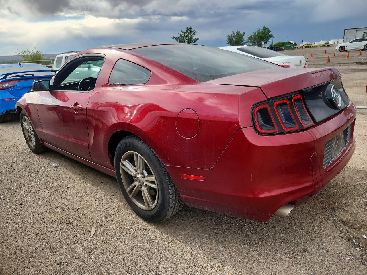 2014 Ford Mustang Red vin: 1ZVBP8AM1E5288770