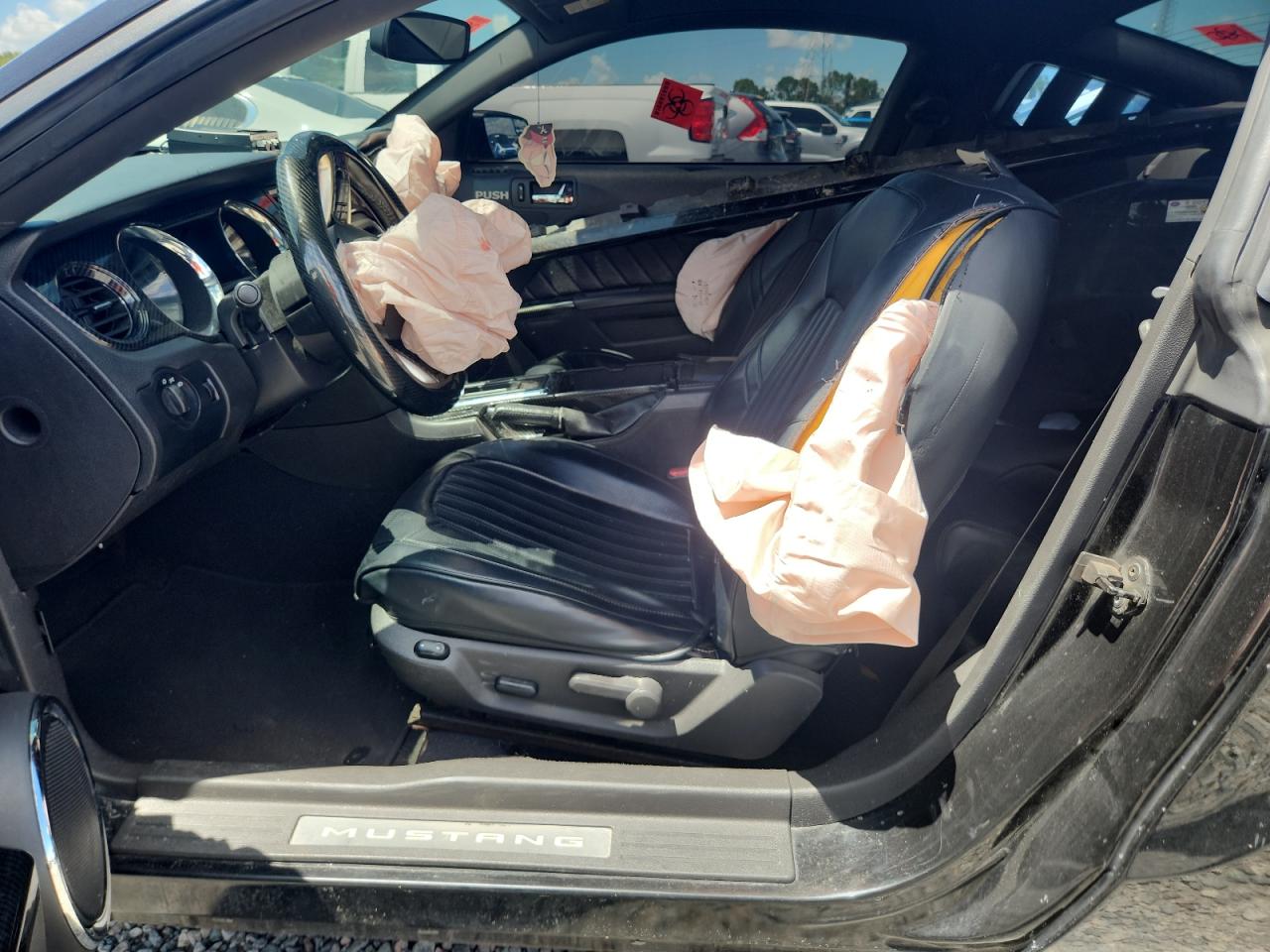 2014 Ford Mustang Black vin: 1ZVBP8AM1E5292110