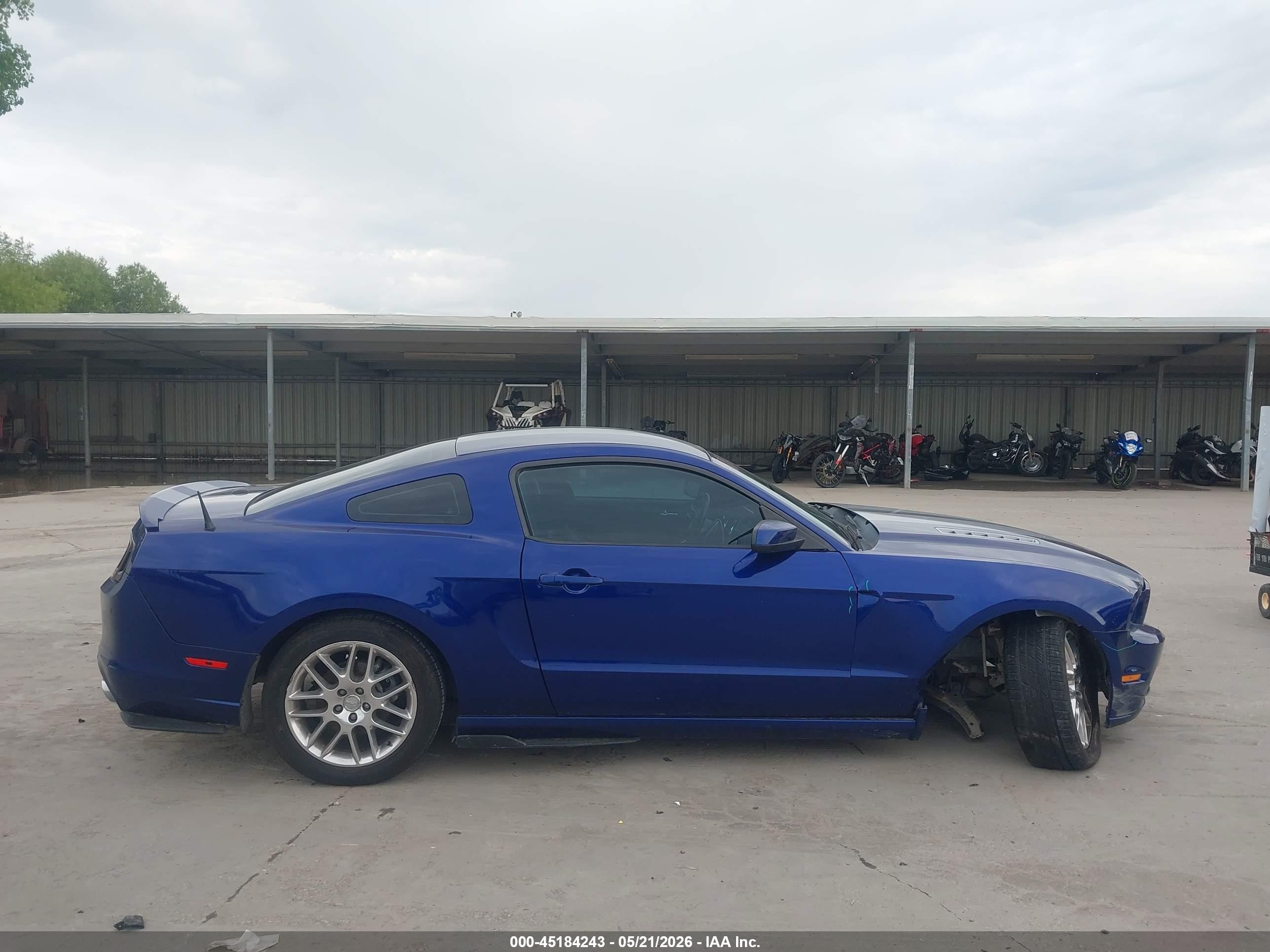 2014 Ford Mustang V6 Premium Blue vin: 1ZVBP8AM1E5306121