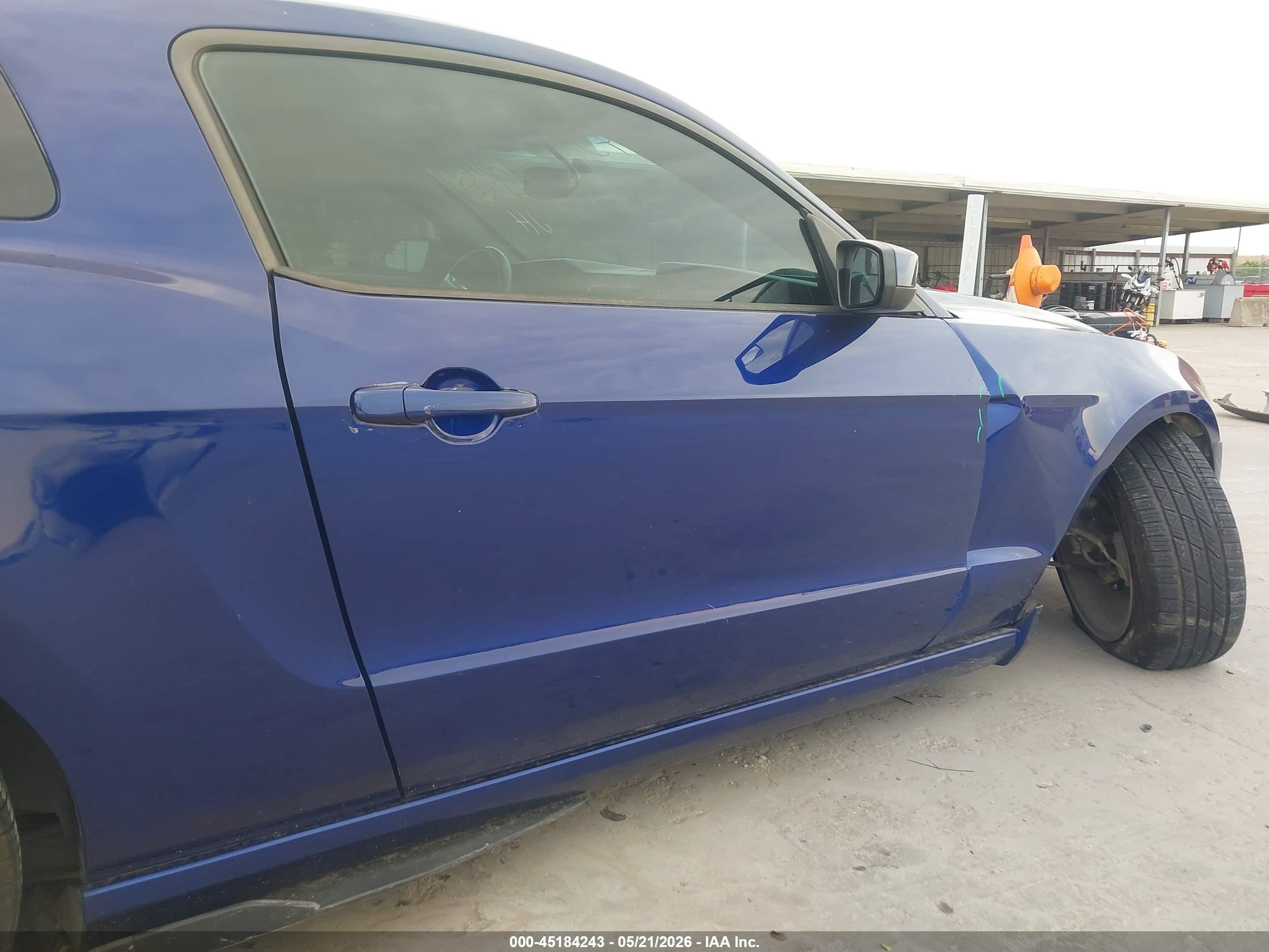 2014 Ford Mustang V6 Premium Blue vin: 1ZVBP8AM1E5306121