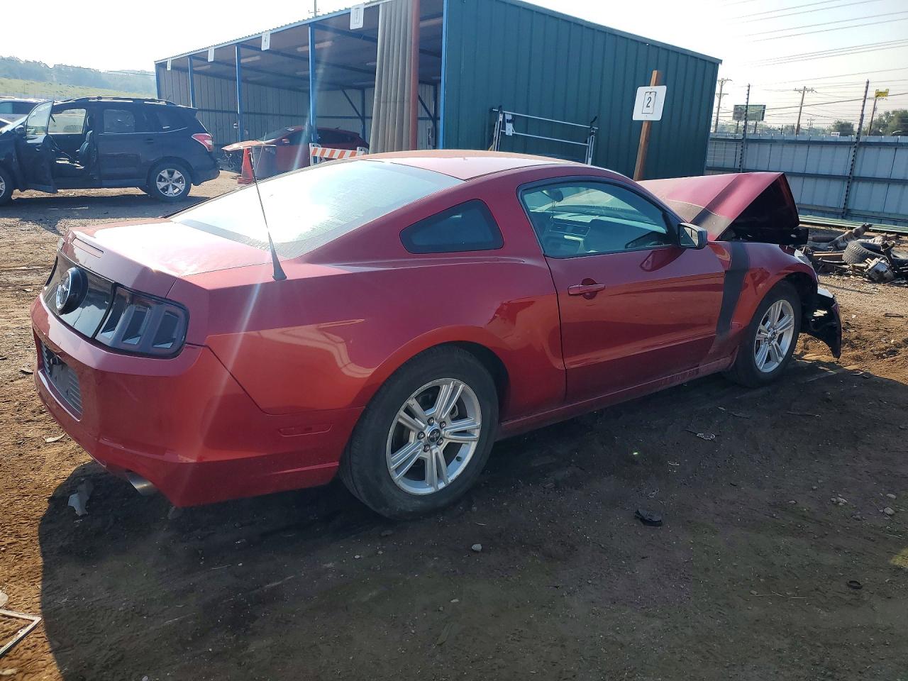 2014 Ford Mustang Red vin: 1ZVBP8AM1E5306362