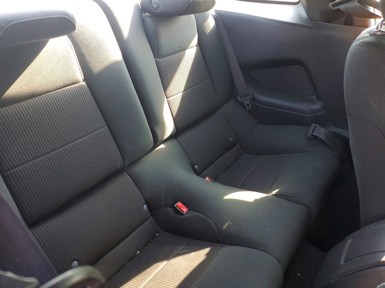 2014 Ford Mustang Red vin: 1ZVBP8AM1E5306362