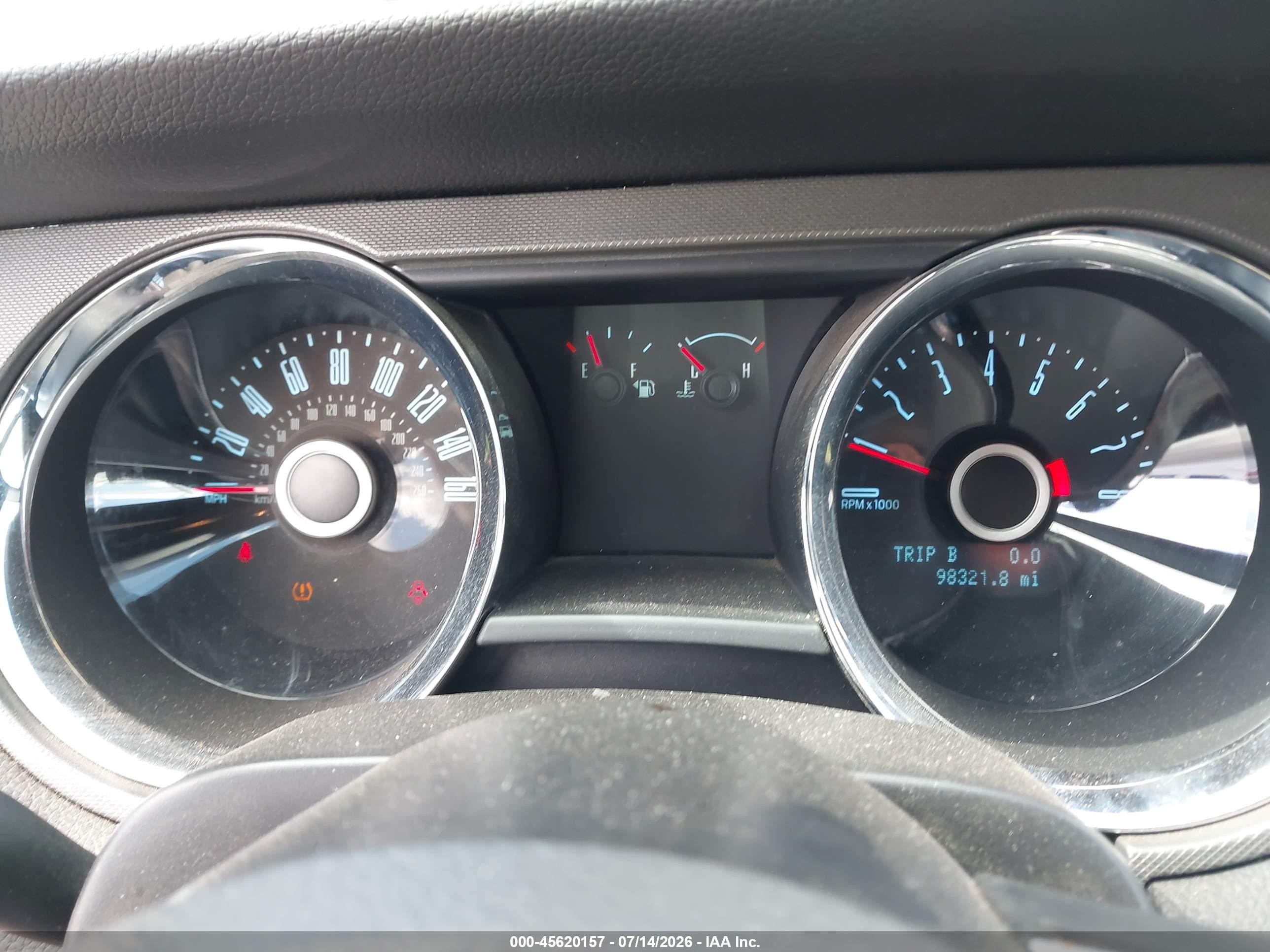 2014 Ford Mustang V6 Черный vin: 1ZVBP8AM1E5306555