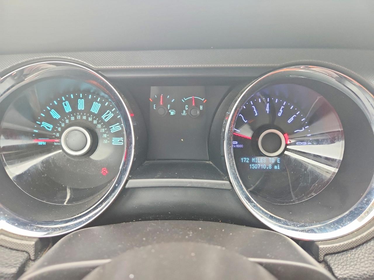2014 Ford Mustang Белый vin: 1ZVBP8AM1E5313909