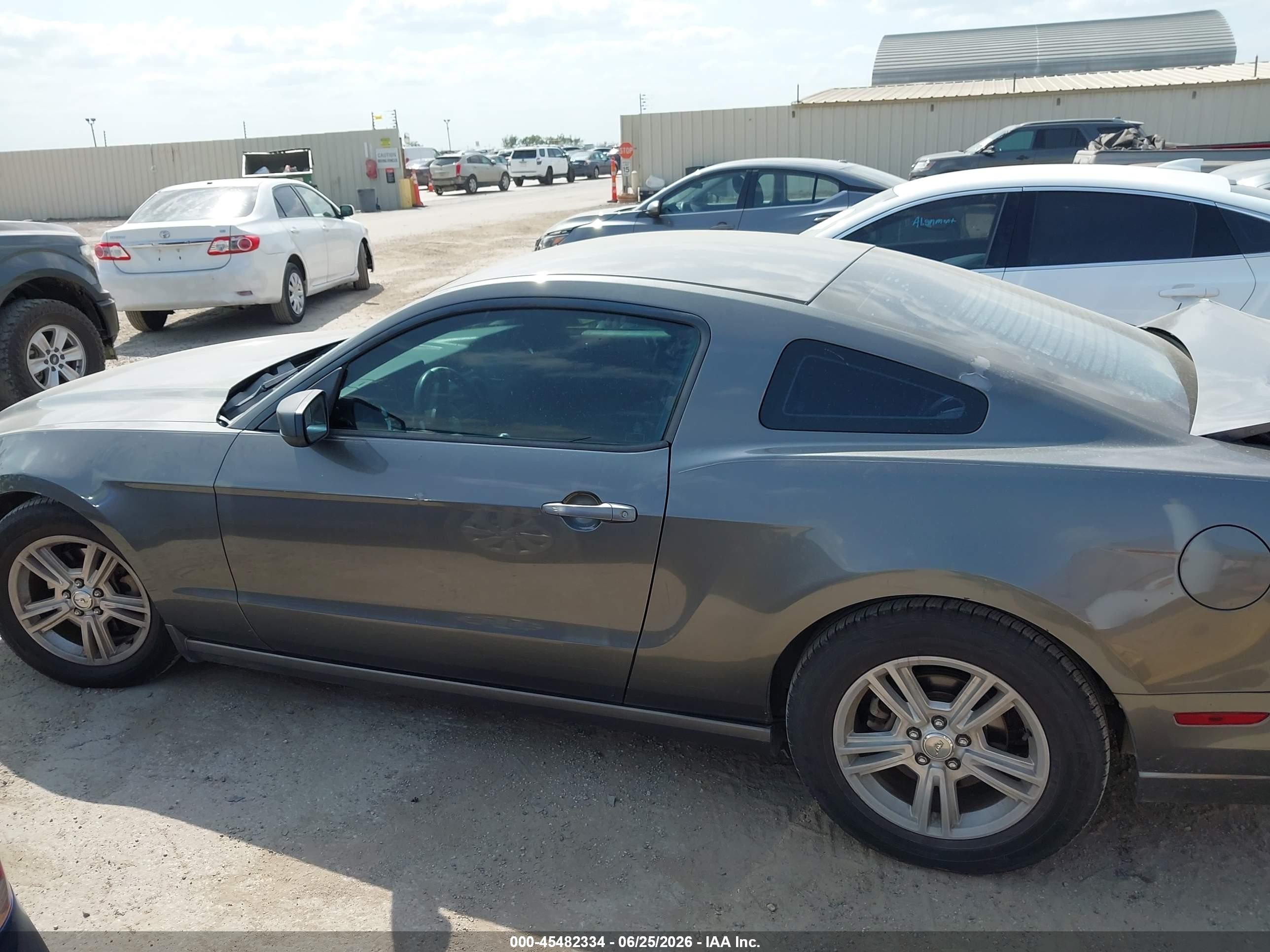 2014 Ford Mustang V6 Gray vin: 1ZVBP8AM1E5316423