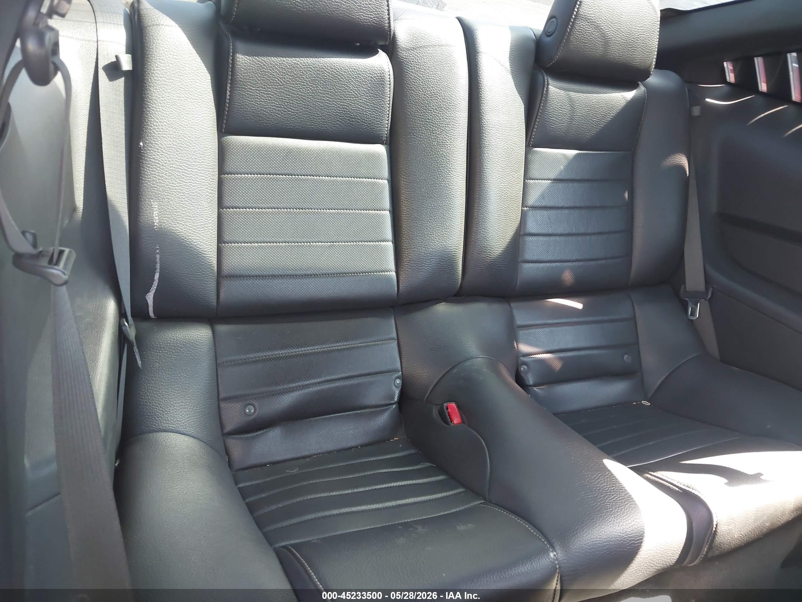 2011 Ford Mustang V6 Premium Silver vin: 1ZVBP8AM2B5106781