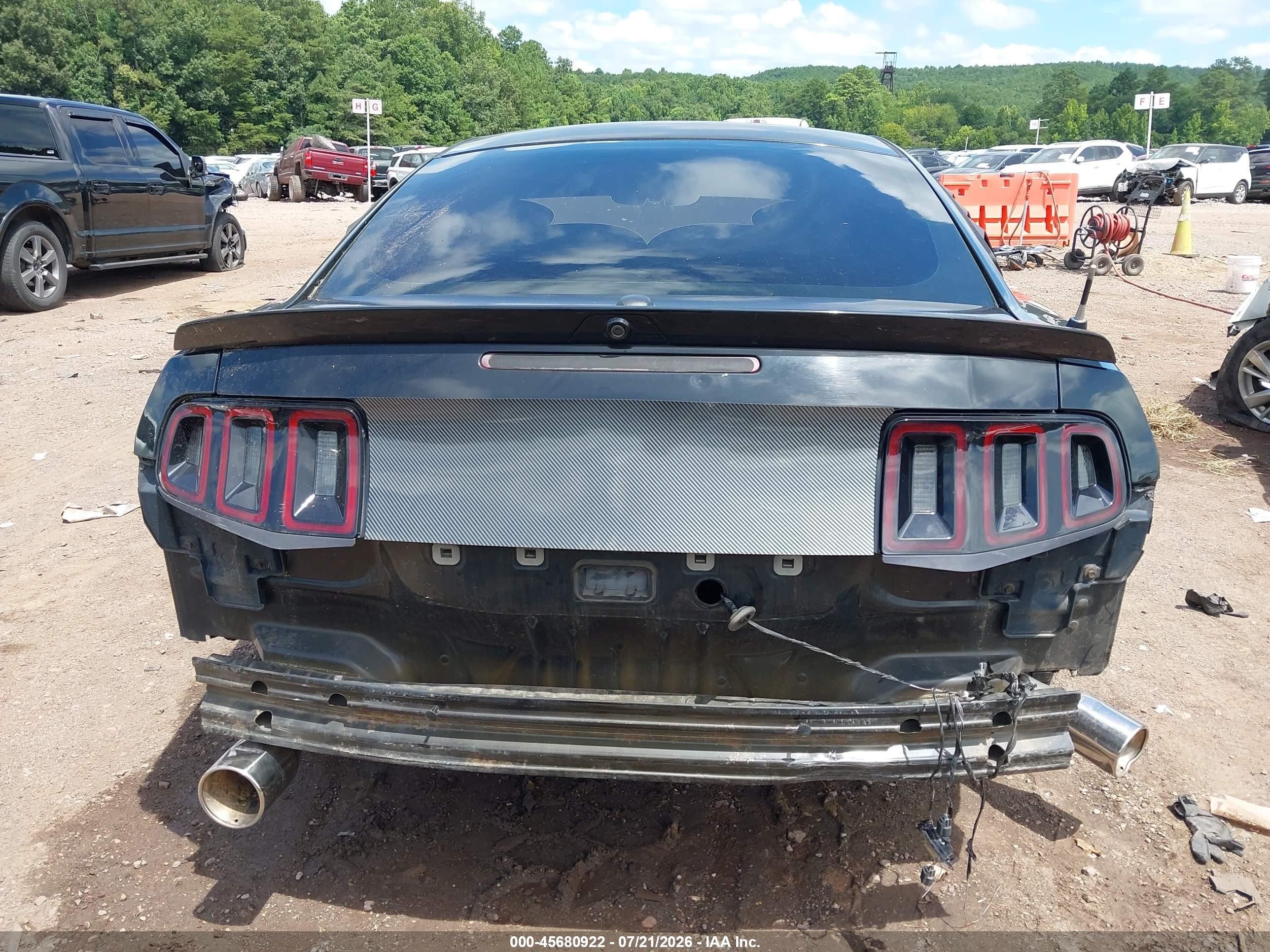 2011 Ford Mustang V6 Premium Черный vin: 1ZVBP8AM2B5117019