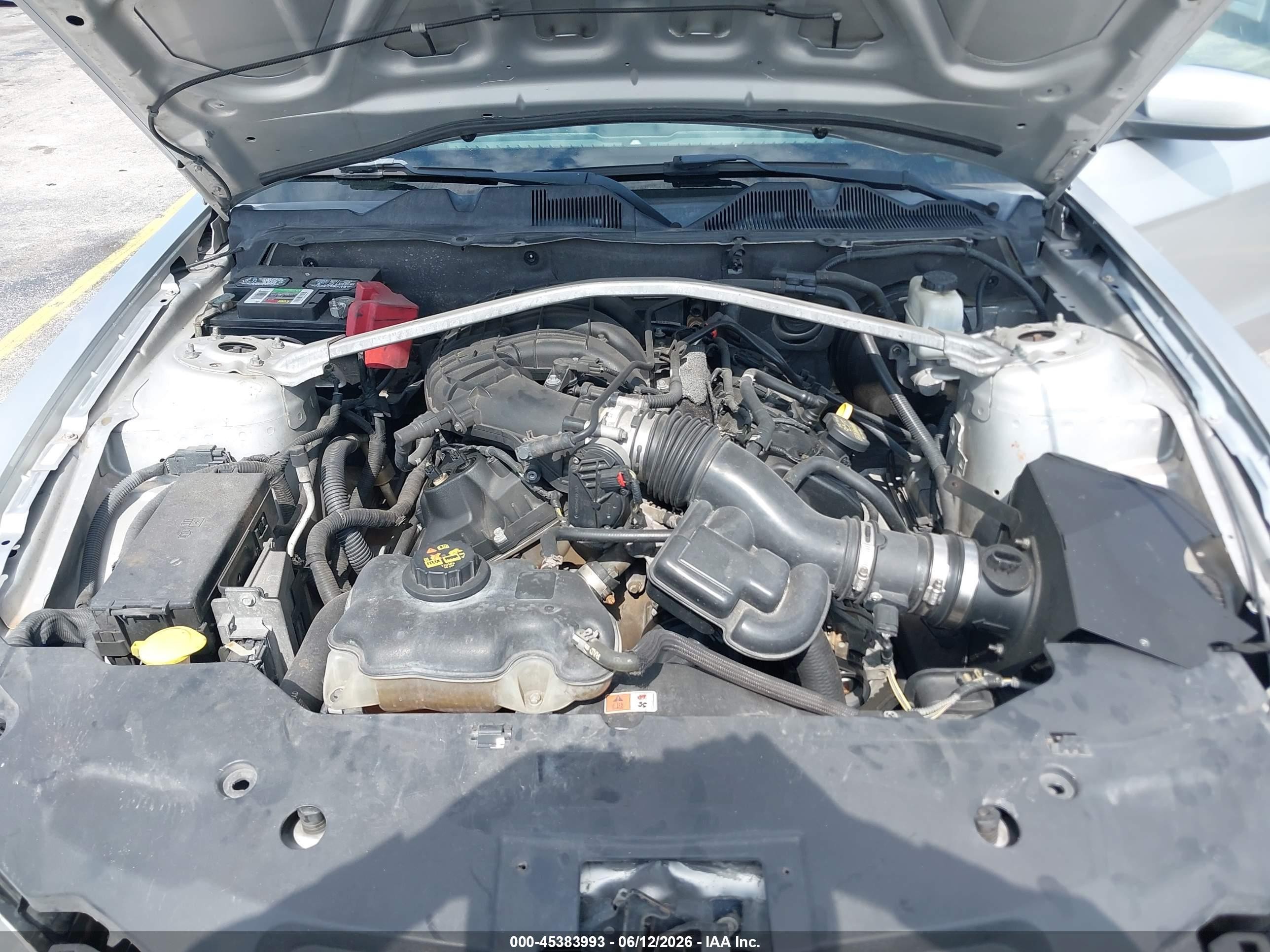 2011 Ford Mustang V6 Silver vin: 1ZVBP8AM2B5138517