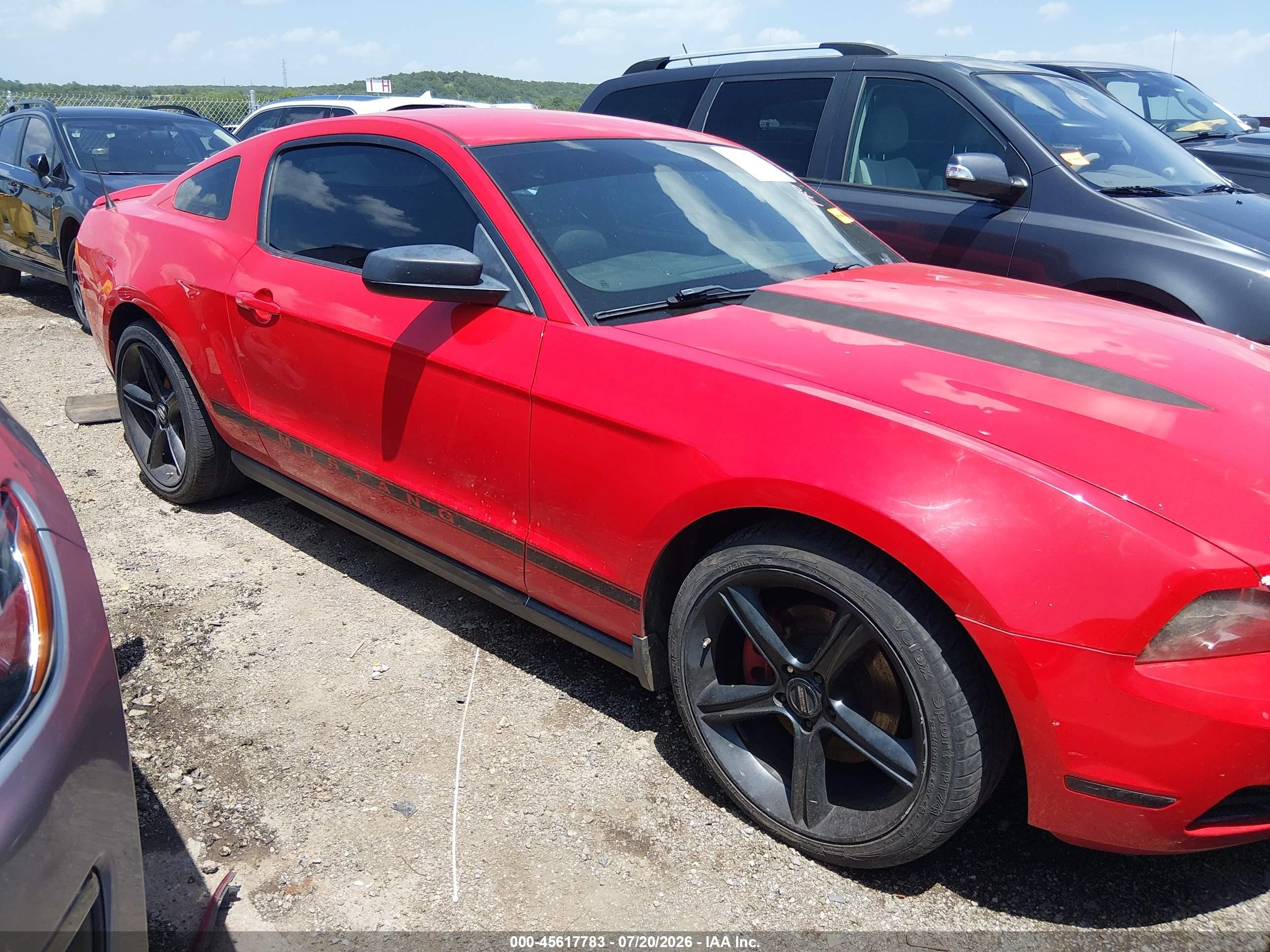 2011 Ford Mustang V6 Красный vin: 1ZVBP8AM2B5143894