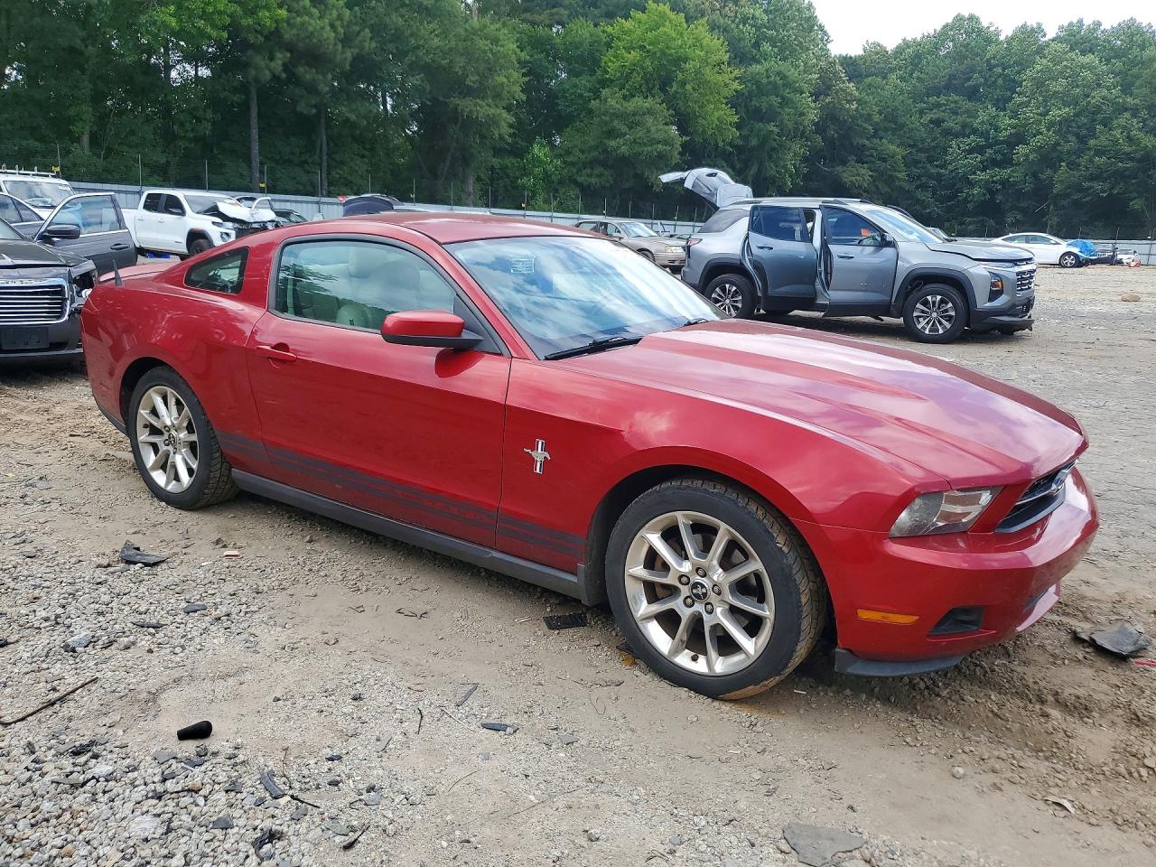 2011 Ford Mustang Red vin: 1ZVBP8AM2B5144575