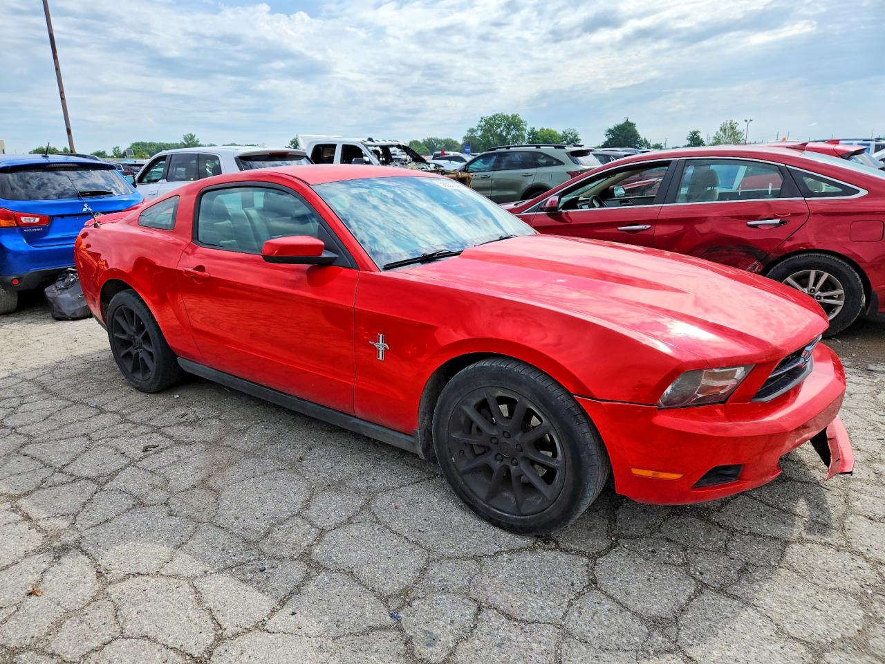 2011 Ford Mustang Red vin: 1ZVBP8AM2B5151025