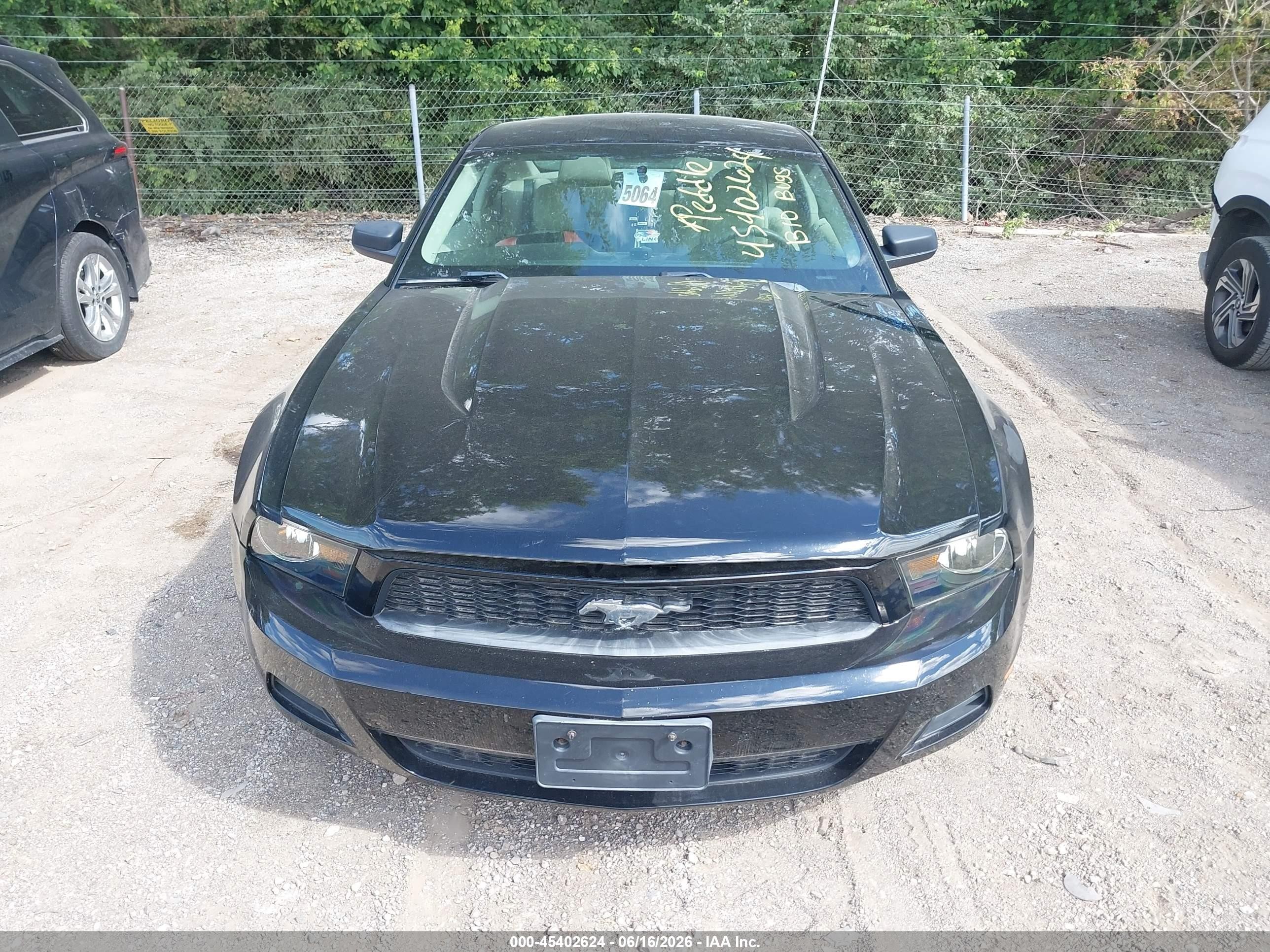 2011 Ford Mustang V6/v6 Premium Black vin: 1ZVBP8AM2B5157181