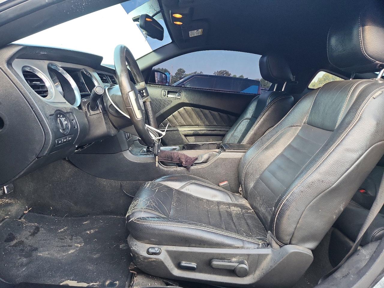 2011 Ford Mustang Black vin: 1ZVBP8AM2B5162798