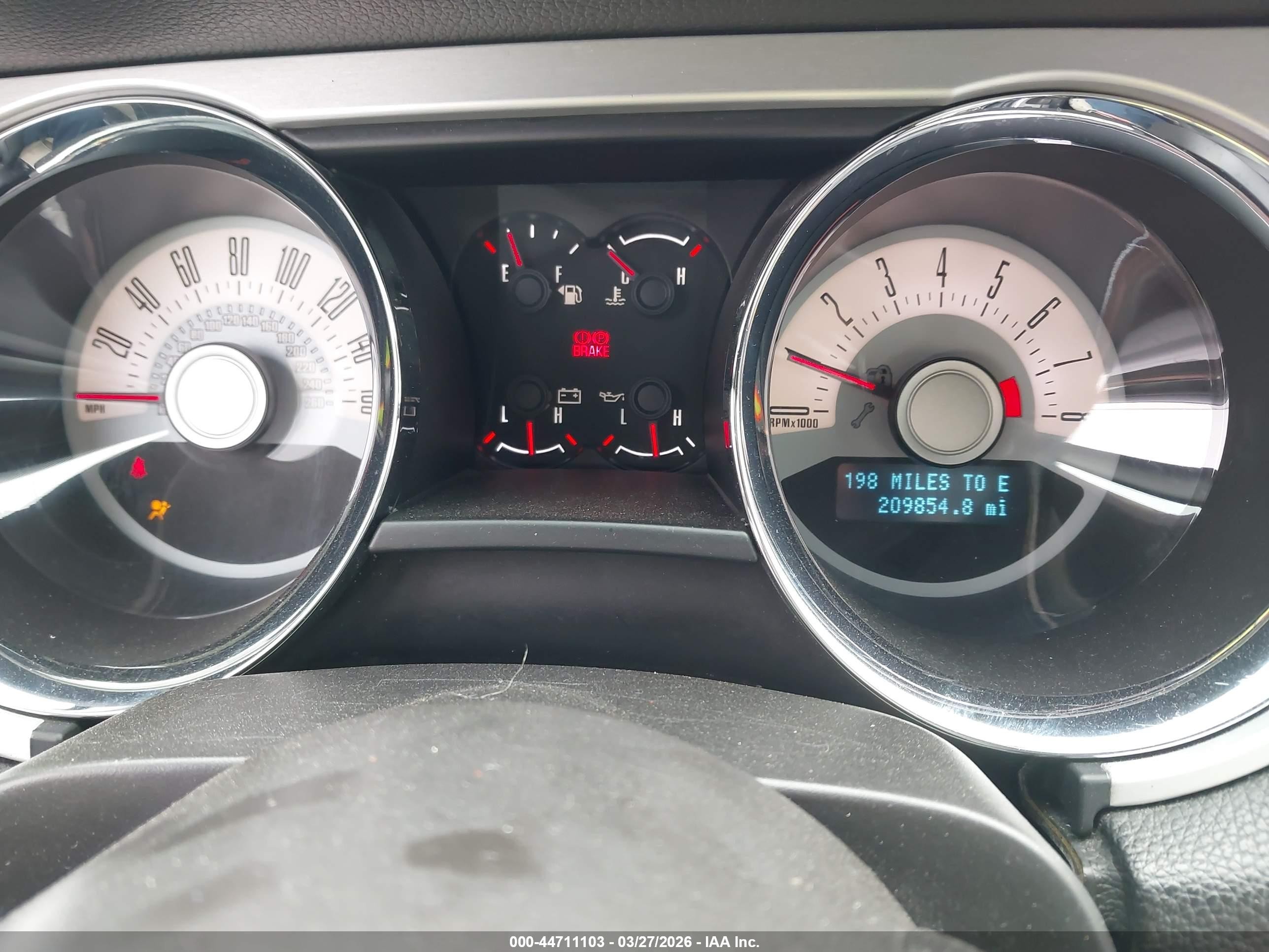 2012 Ford Mustang V6 Premium White vin: 1ZVBP8AM2C5212231