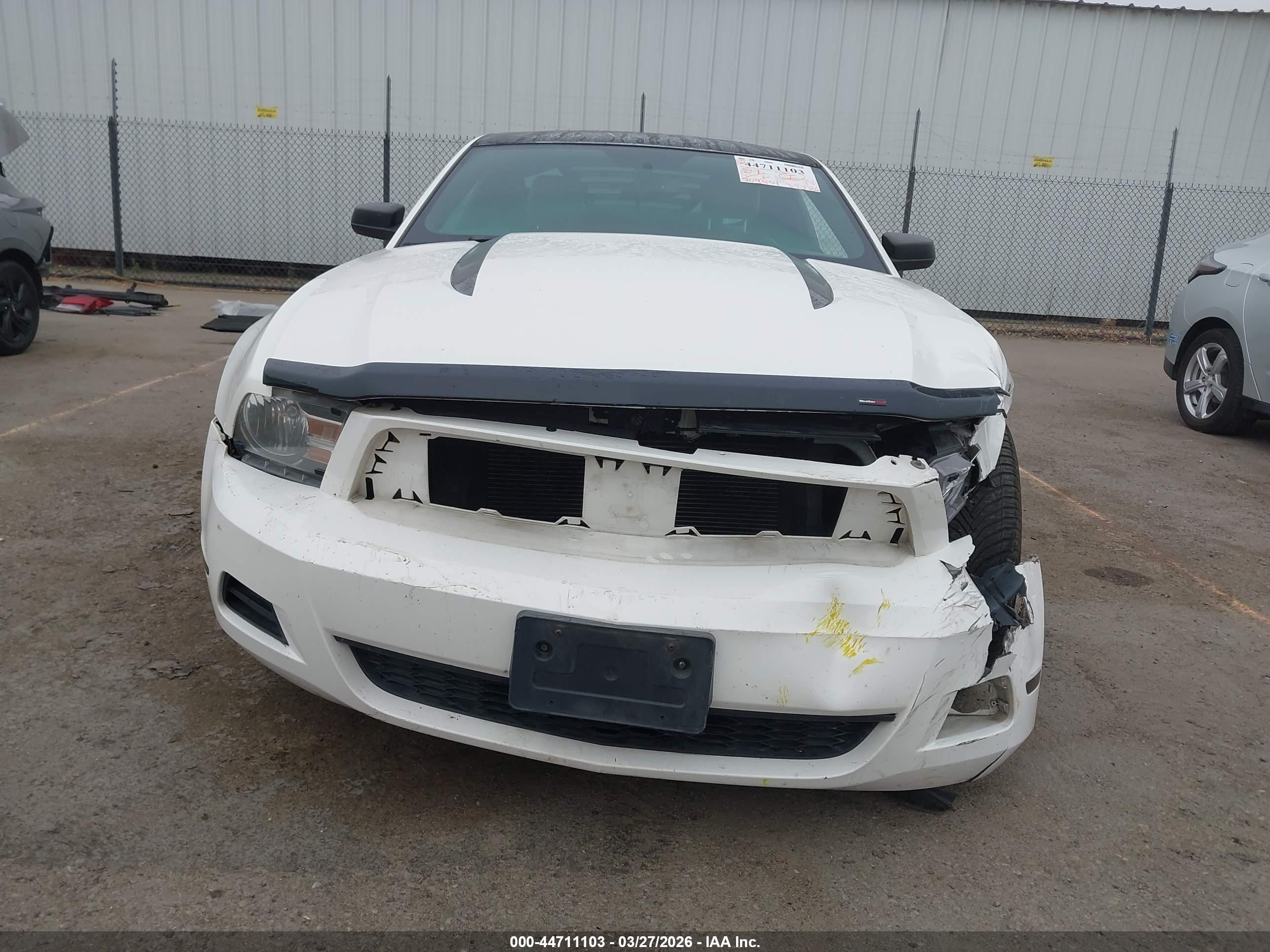 2012 Ford Mustang V6 Premium White vin: 1ZVBP8AM2C5212231