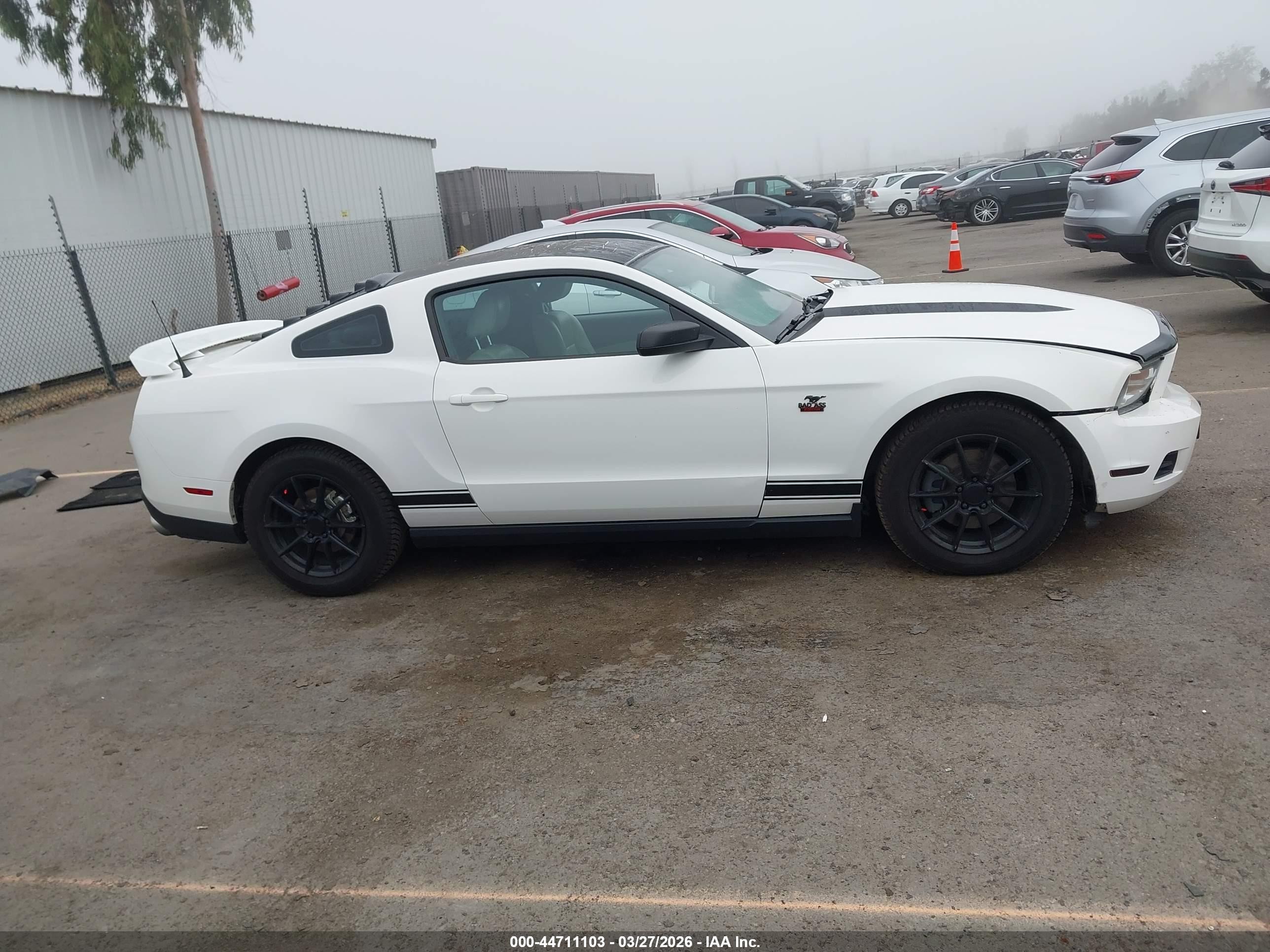 2012 Ford Mustang V6 Premium White vin: 1ZVBP8AM2C5212231
