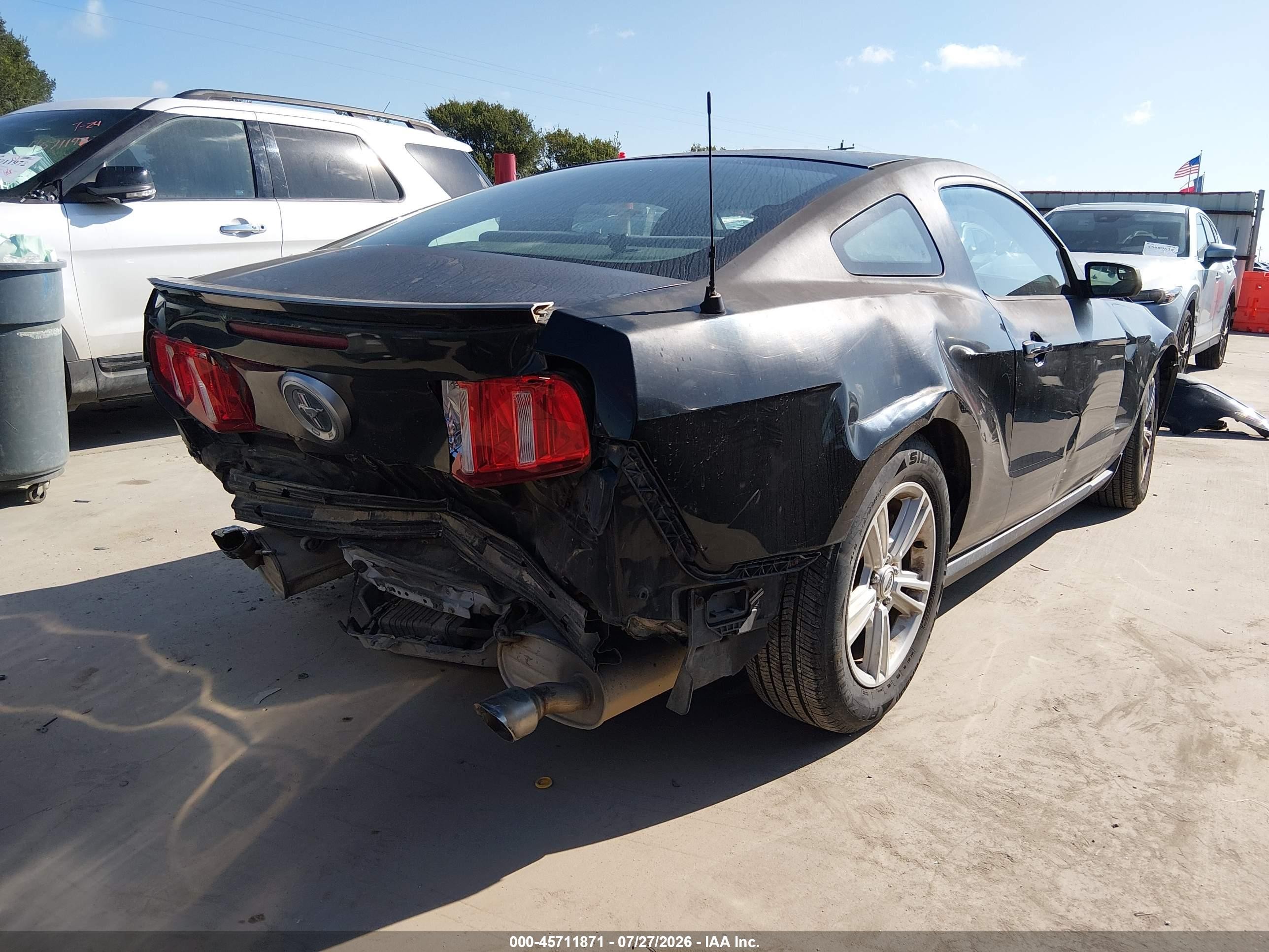 2012 Ford Mustang   Black vin: 1ZVBP8AM2C5234567