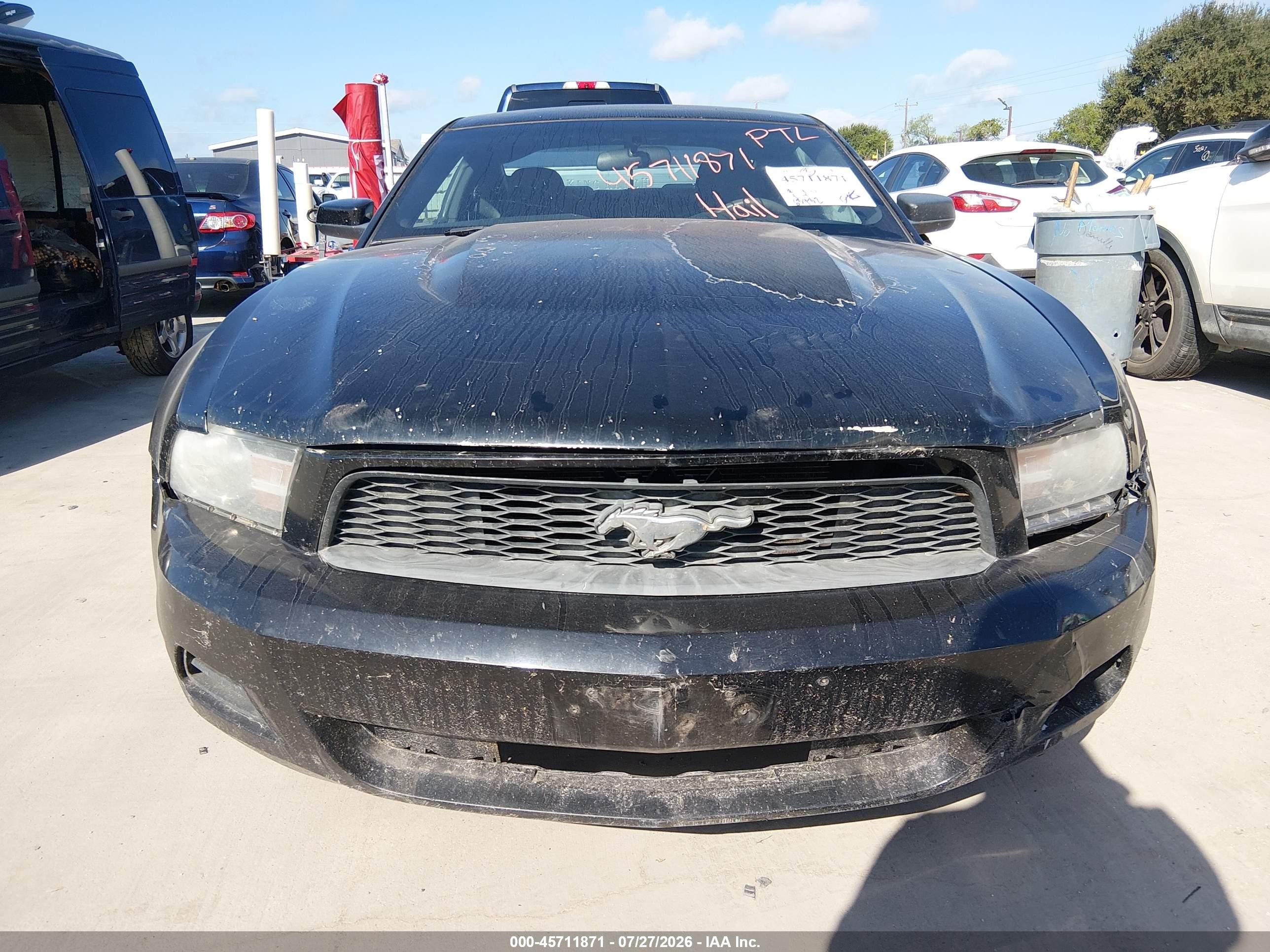 2012 Ford Mustang   Black vin: 1ZVBP8AM2C5234567